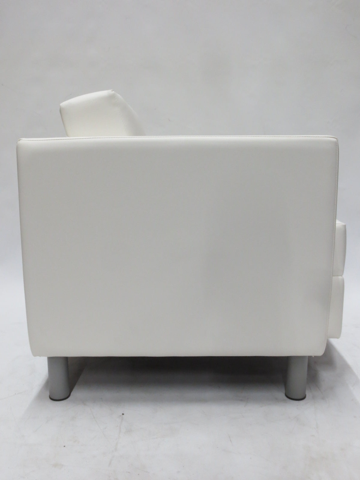 Global Citi Lounge Chair in White (New) - Bygone Icons