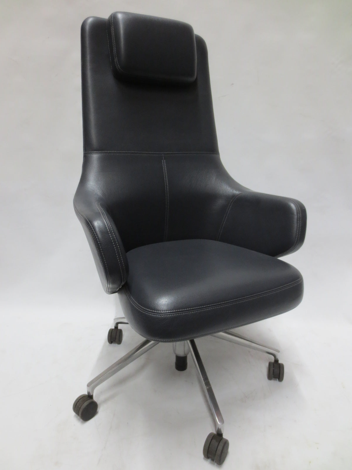 Vitra Grand Executive Chair