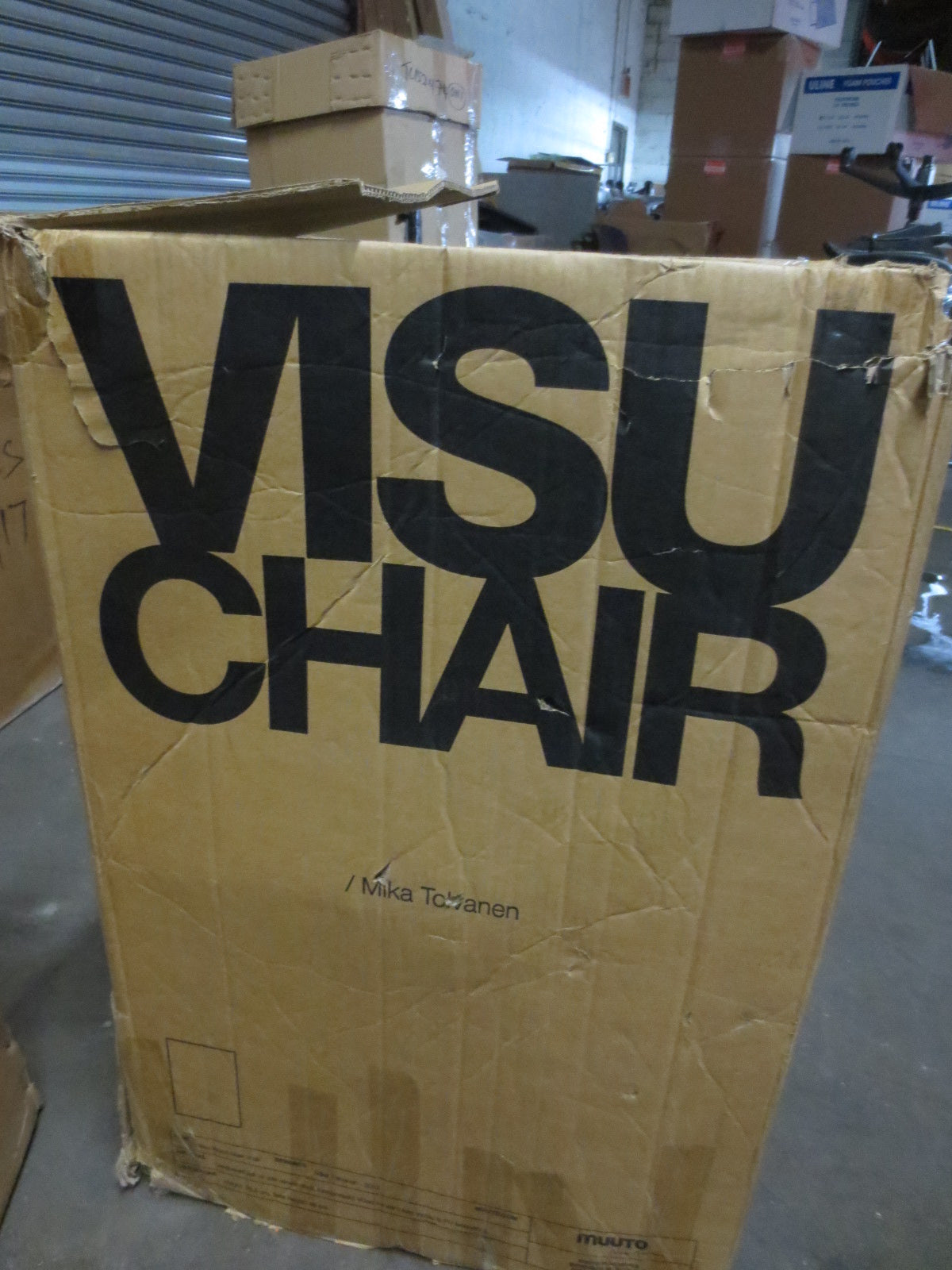 Muuto Visu Chair in Dusty Green (New in Box)