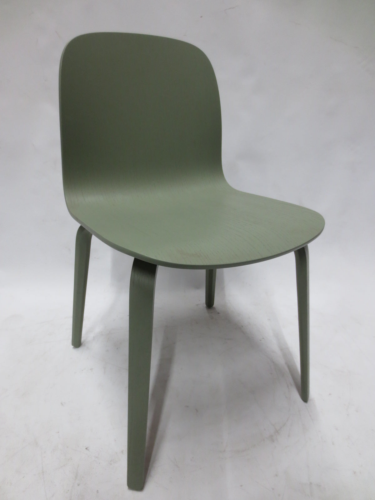 Muuto Visu Chair in Dusty Green (New in Box)