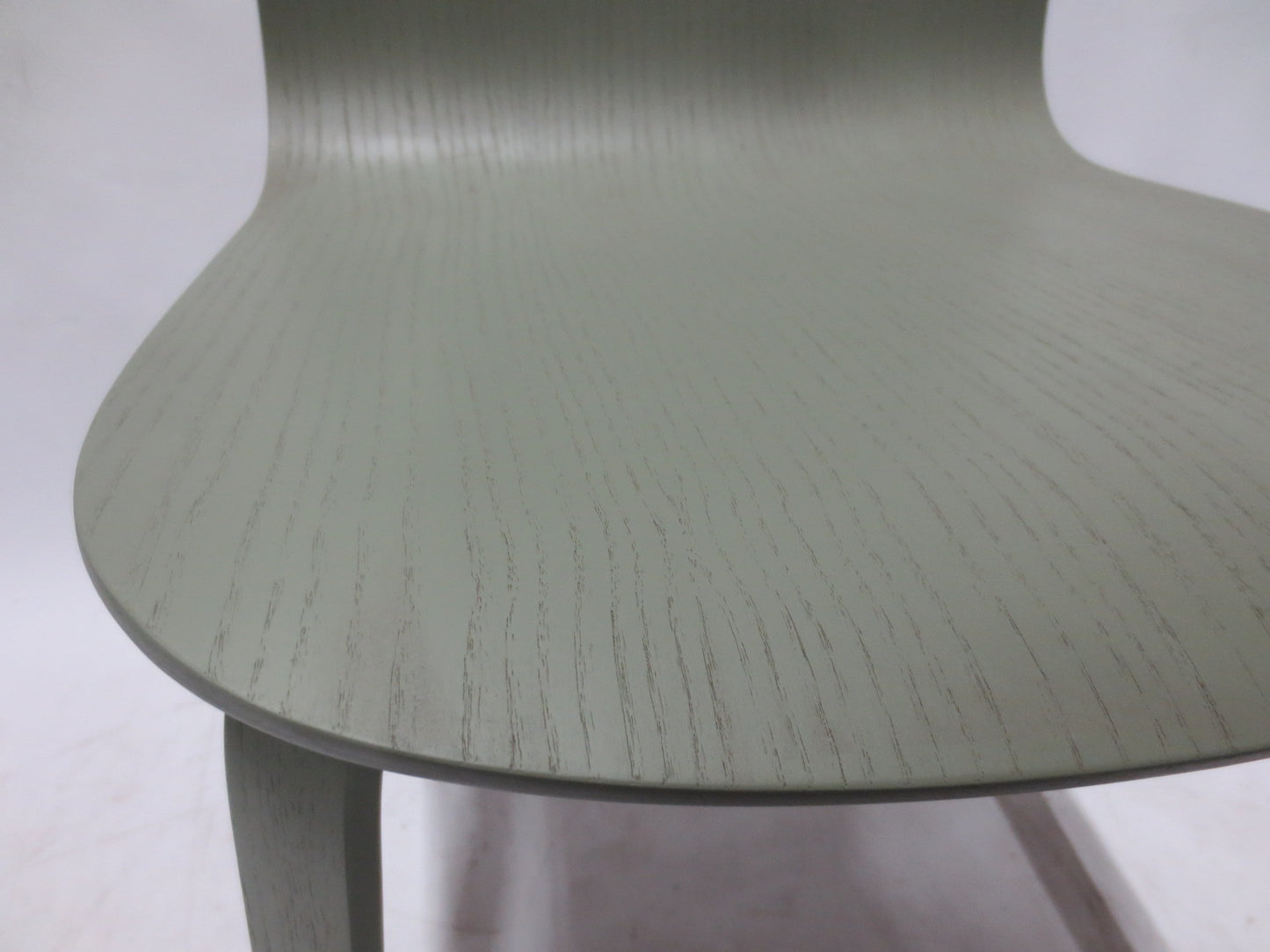 Muuto Visu Chair in Dusty Green (New in Box)