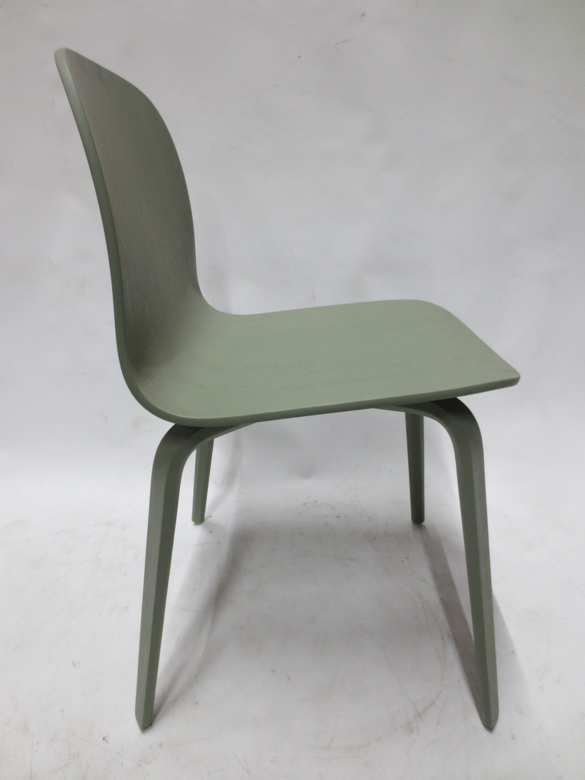 Muuto Visu Chair in Dusty Green (New in Box)