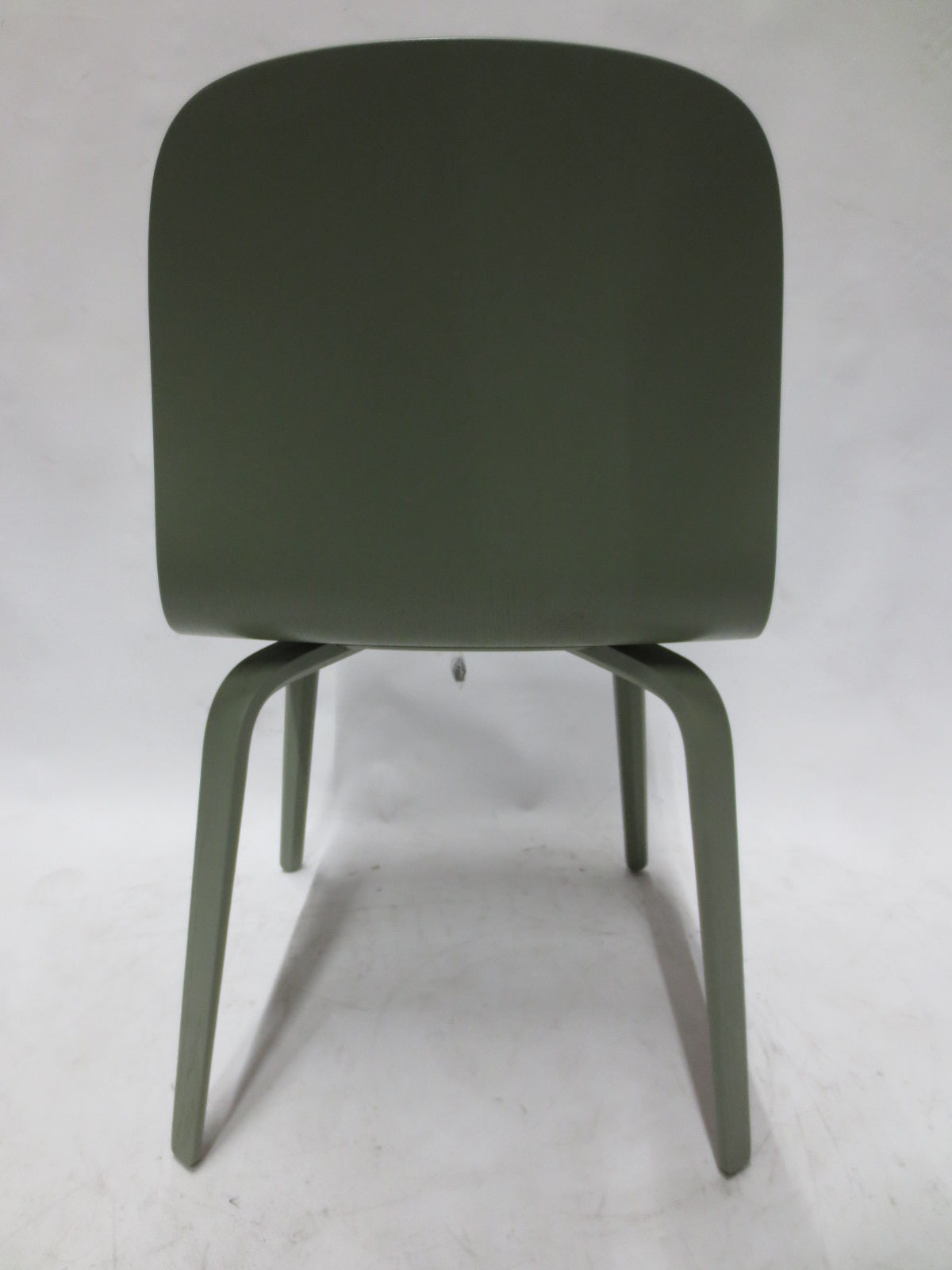 Muuto Visu Chair in Dusty Green (New in Box)