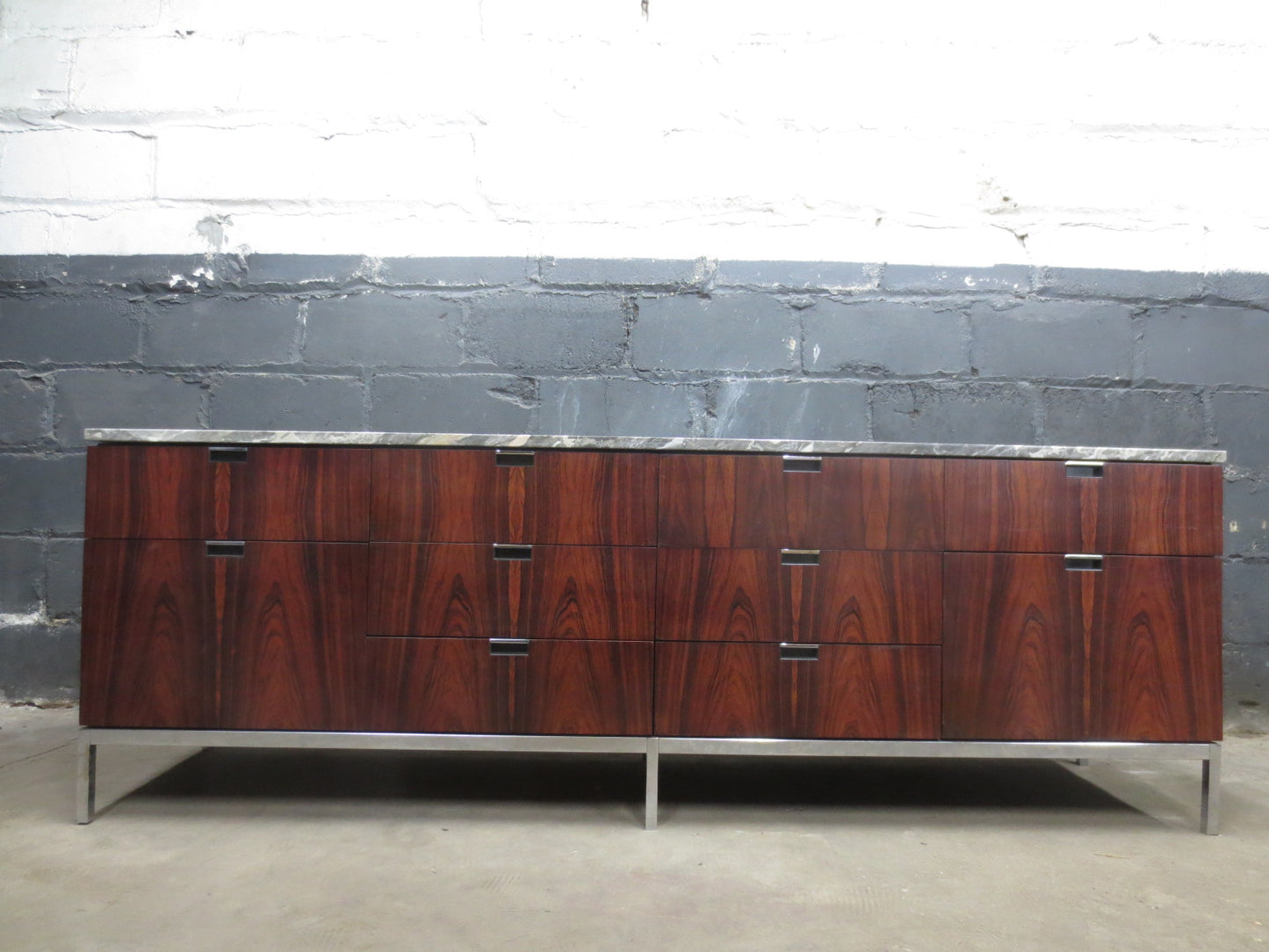 Florence Knoll 10-Drawer Rosewood Credenza with Marble Top
