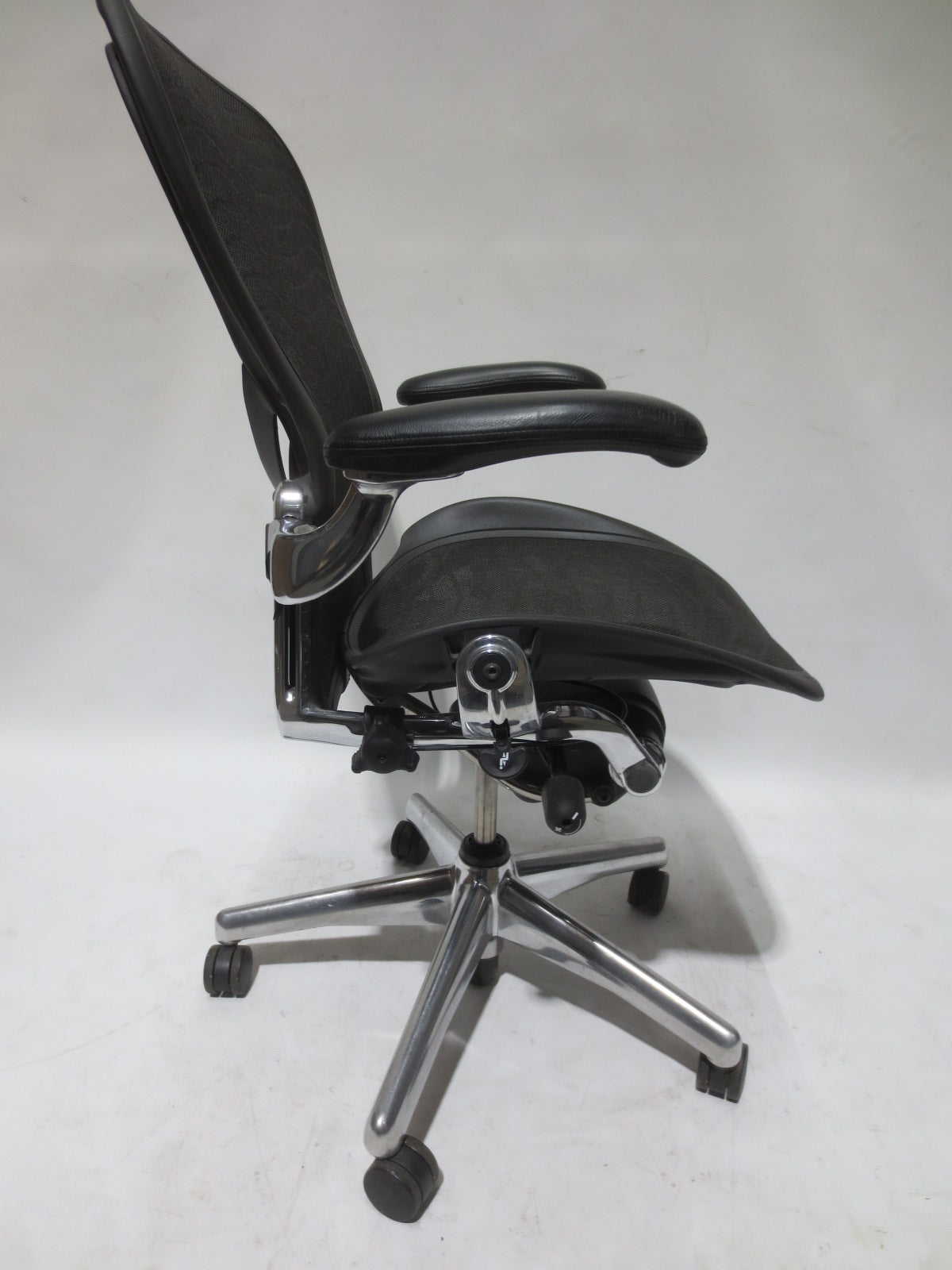 Herman Miller Classic Aeron Chair with Chrome Frame and Base, Size C with PostureFit