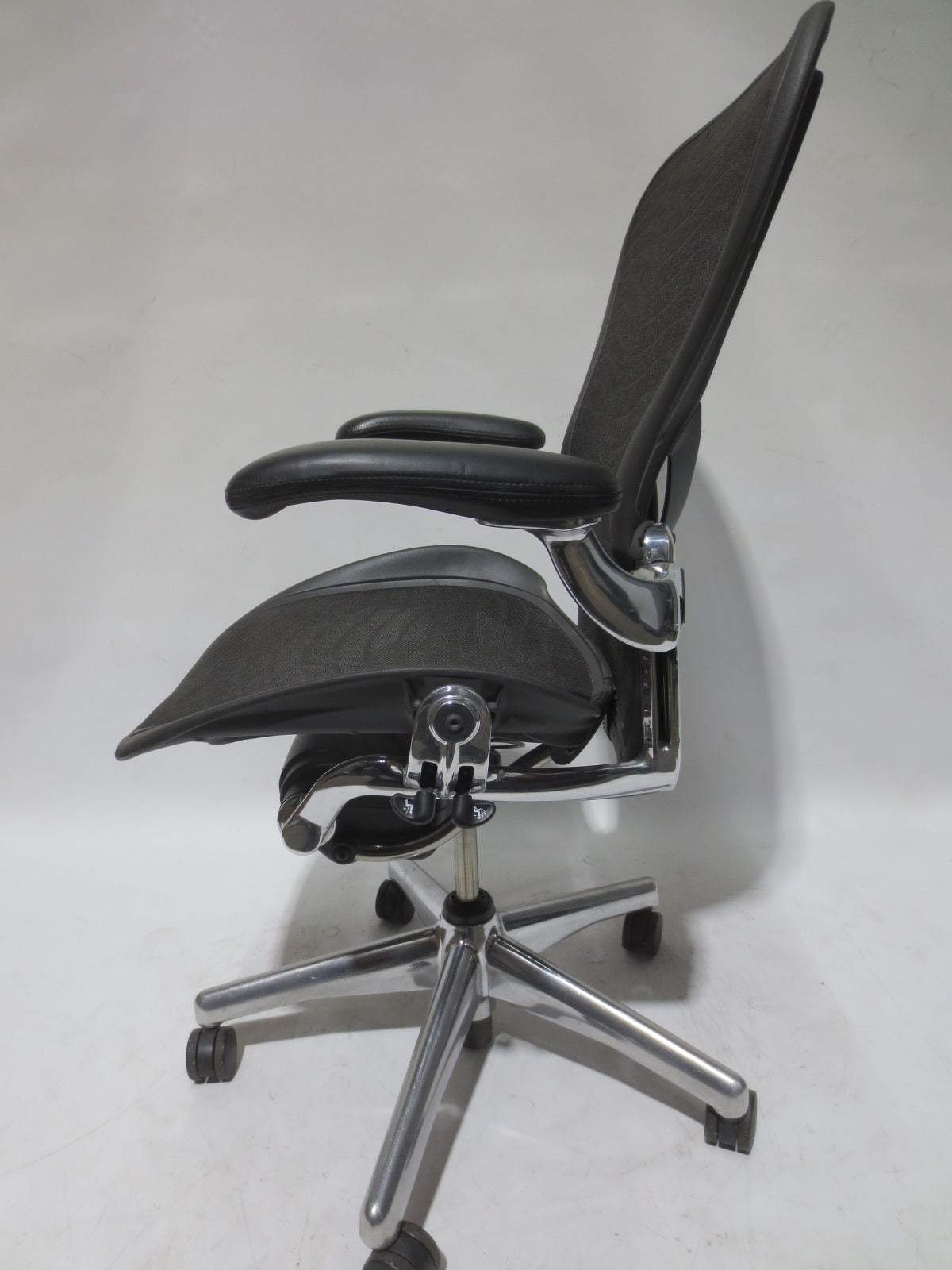 Herman Miller Classic Aeron Chair with Chrome Frame and Base, Size C with PostureFit