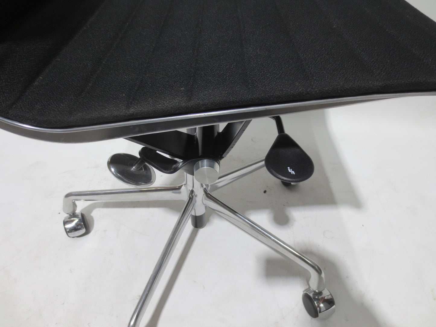 Herman Miller Eames Management Armless Chair in Black Fabric with Pneumatic Lift (Single)