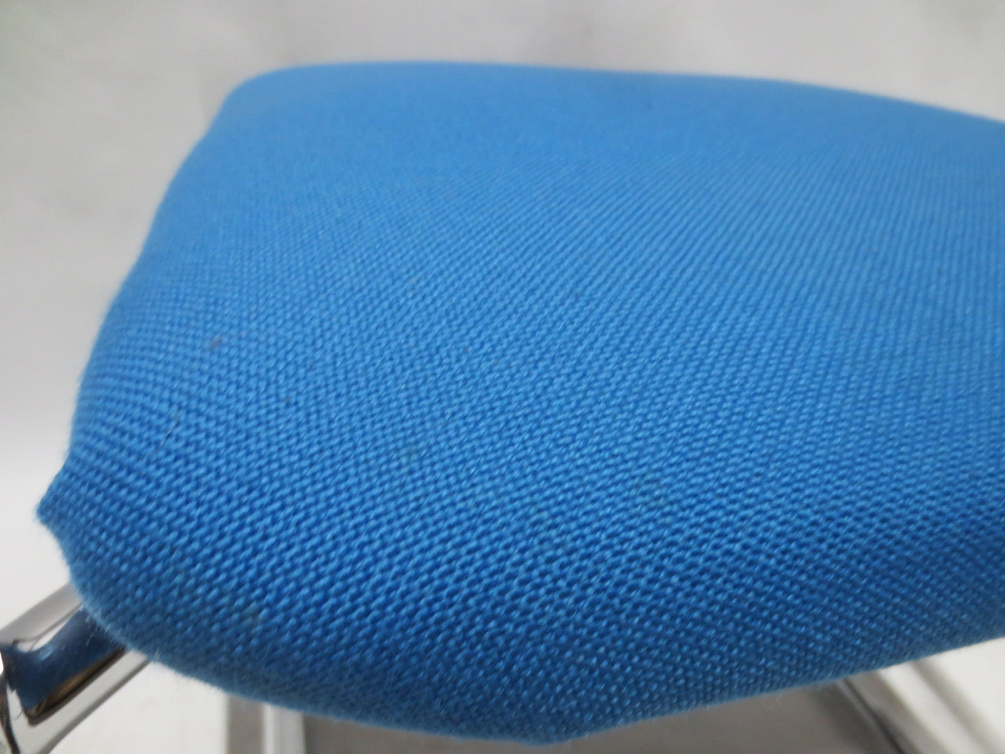 Vitra Visavis 2 Dining Armchair in Blue Seat and Black Back