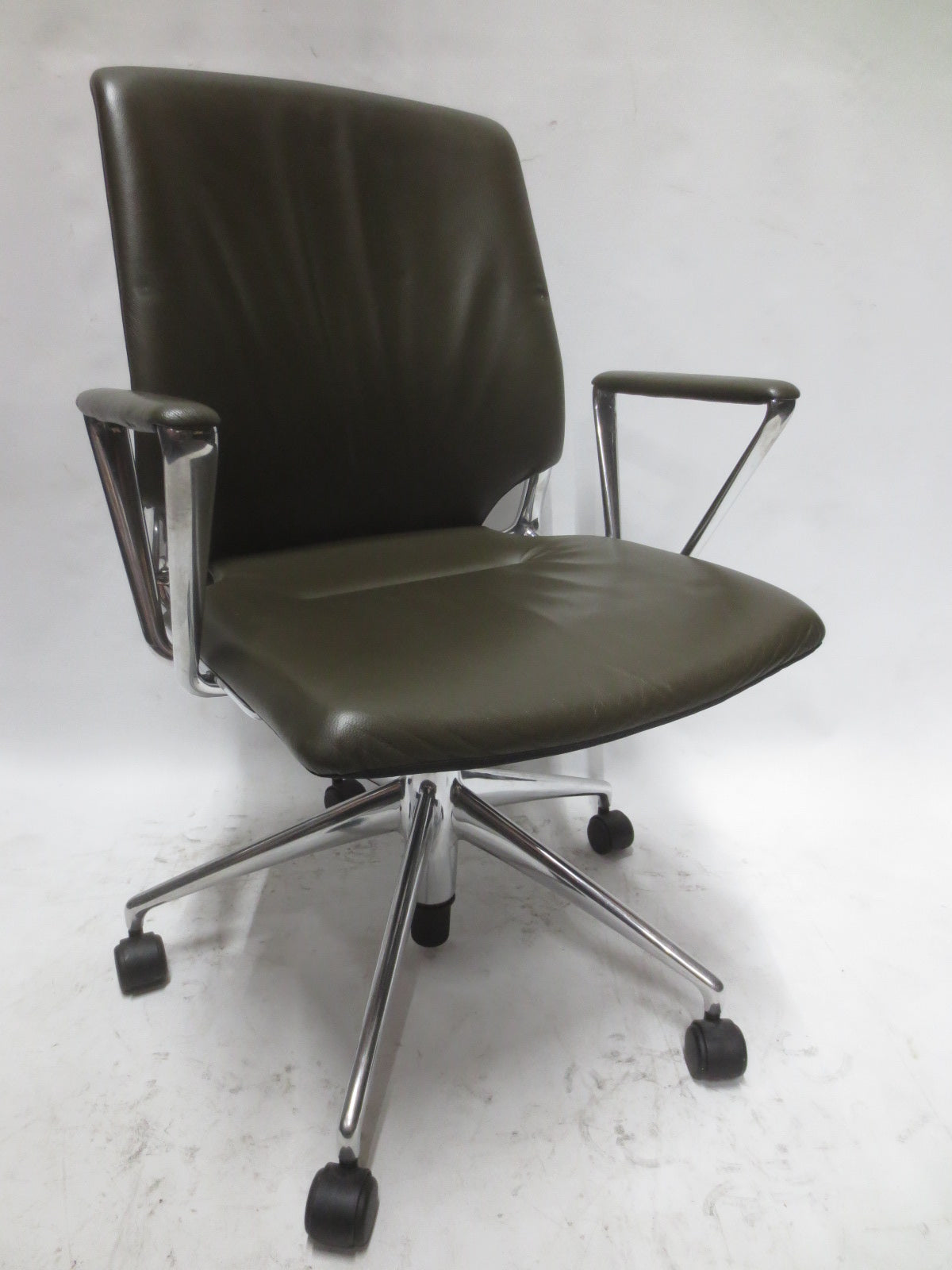 Vitra Meda Conference Chair in Grey-Green Leather