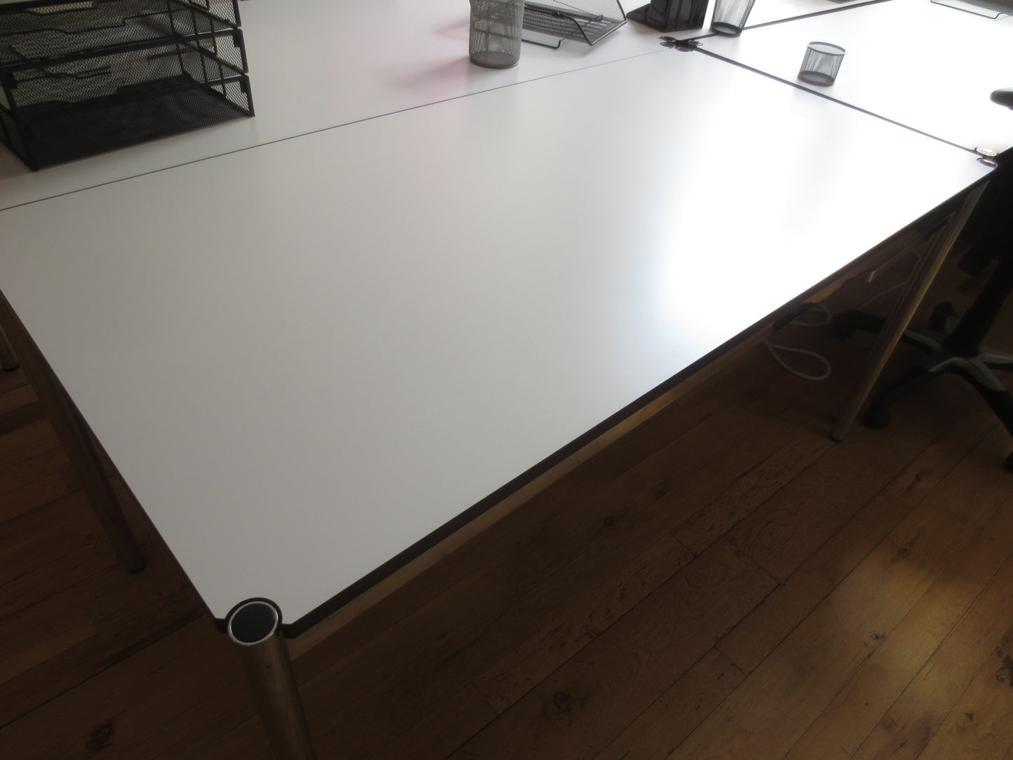 USM Haller T59 Desk-Table in White