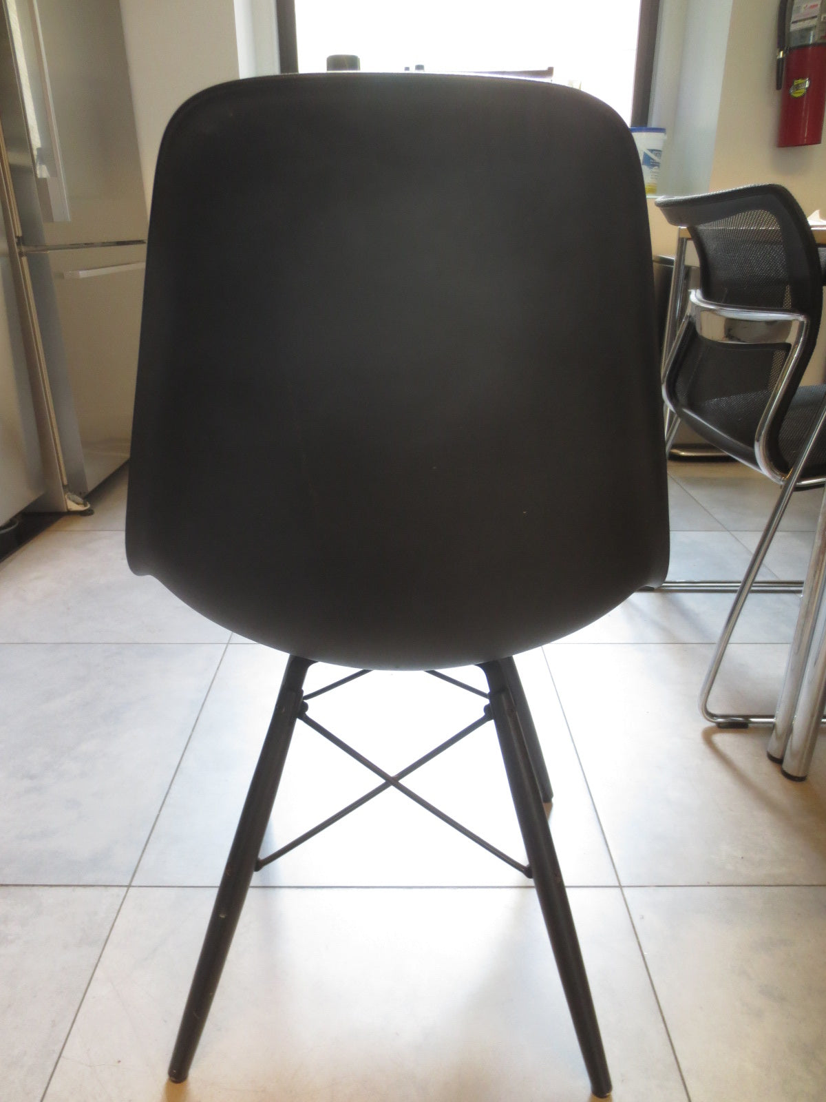 Herman Miller Eames Molded Side Chair with Dowel Legs in Black