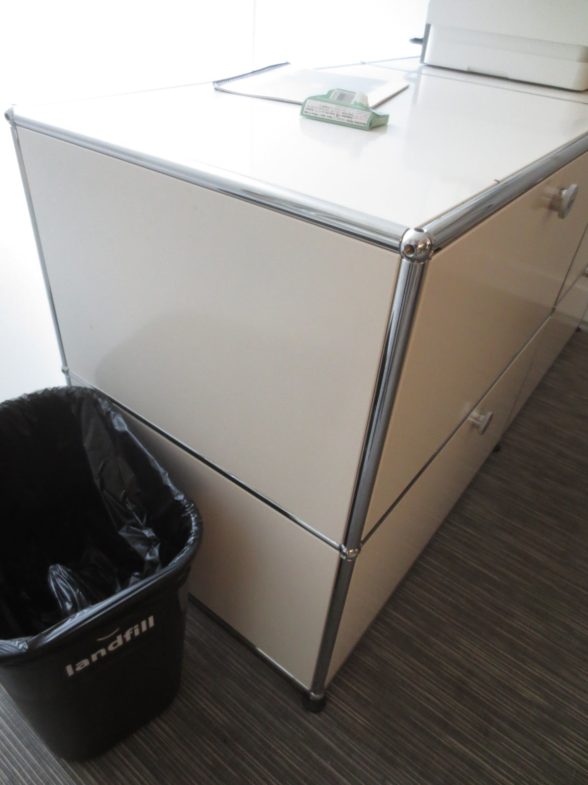 USM Haller Cabinet 2x2 with 4 Drawers in White