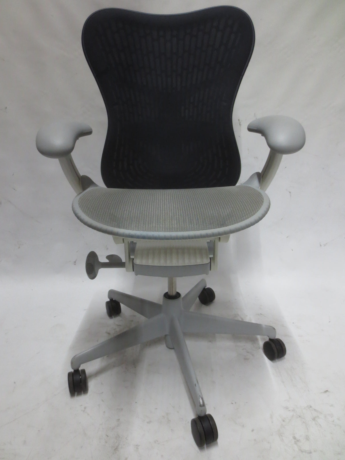 Herman Miller Mirra 2 Task Chair