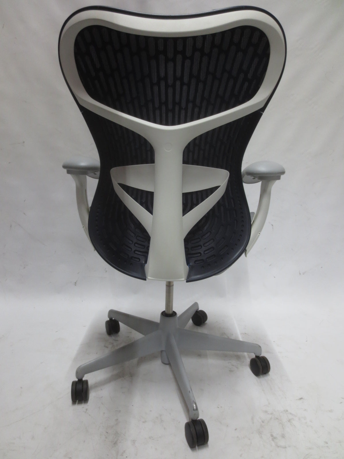 Herman Miller Mirra 2 Task Chair