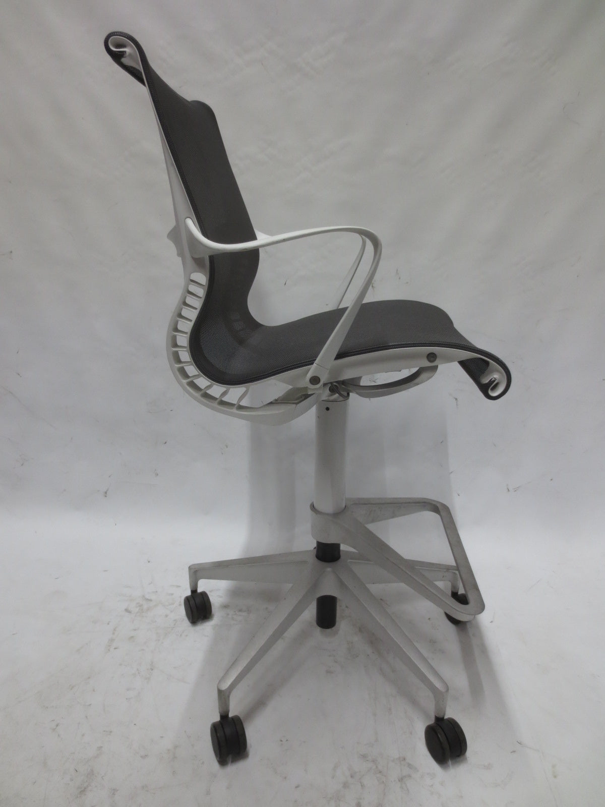 Herman Miller Setu Drafting Stool