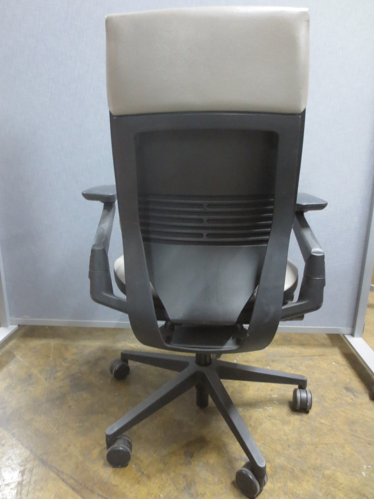 Steelcase Gesture Chair in Ash Eco-Leather