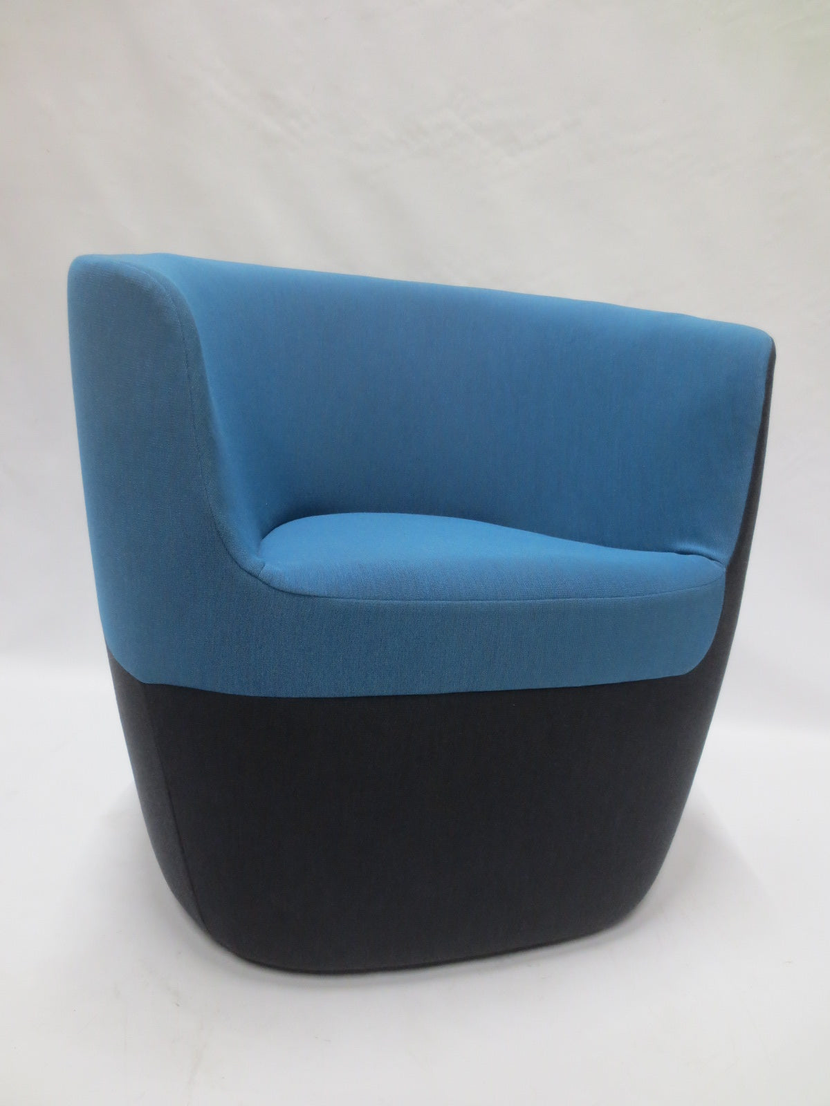 Walter Knoll Seating Stones Armchair in Blue - Single (New)