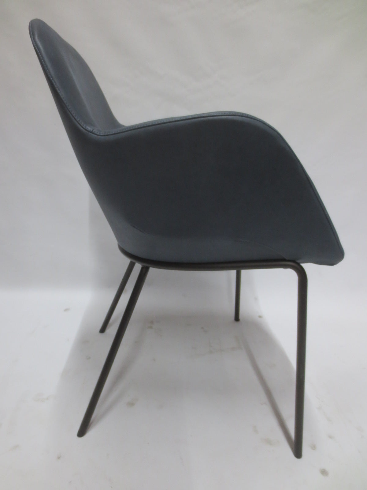 Walter Knoll Sheru Armchair in Black Leather - Single (New)