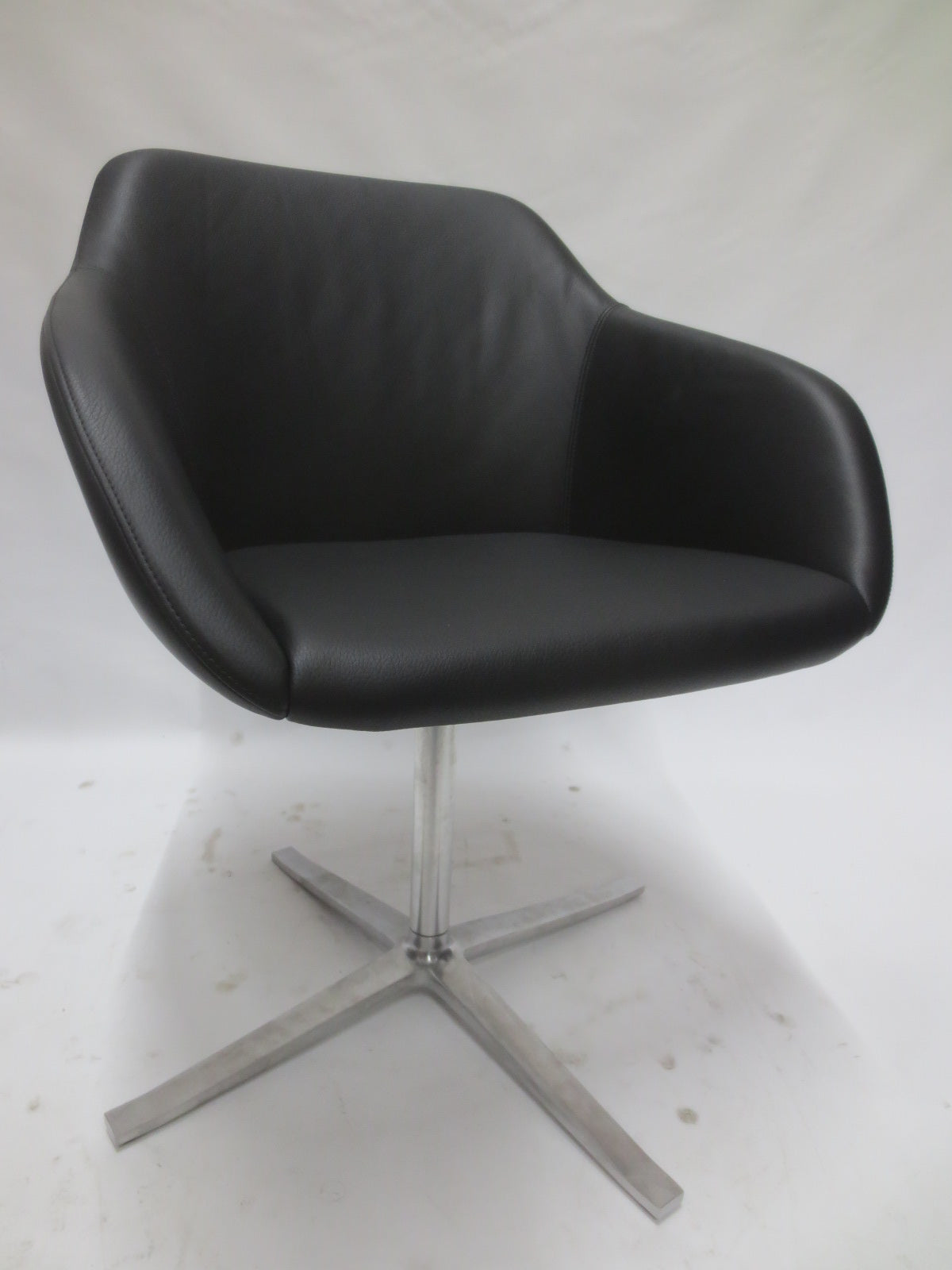 Walter Knoll Turtle Chair - Single (New)