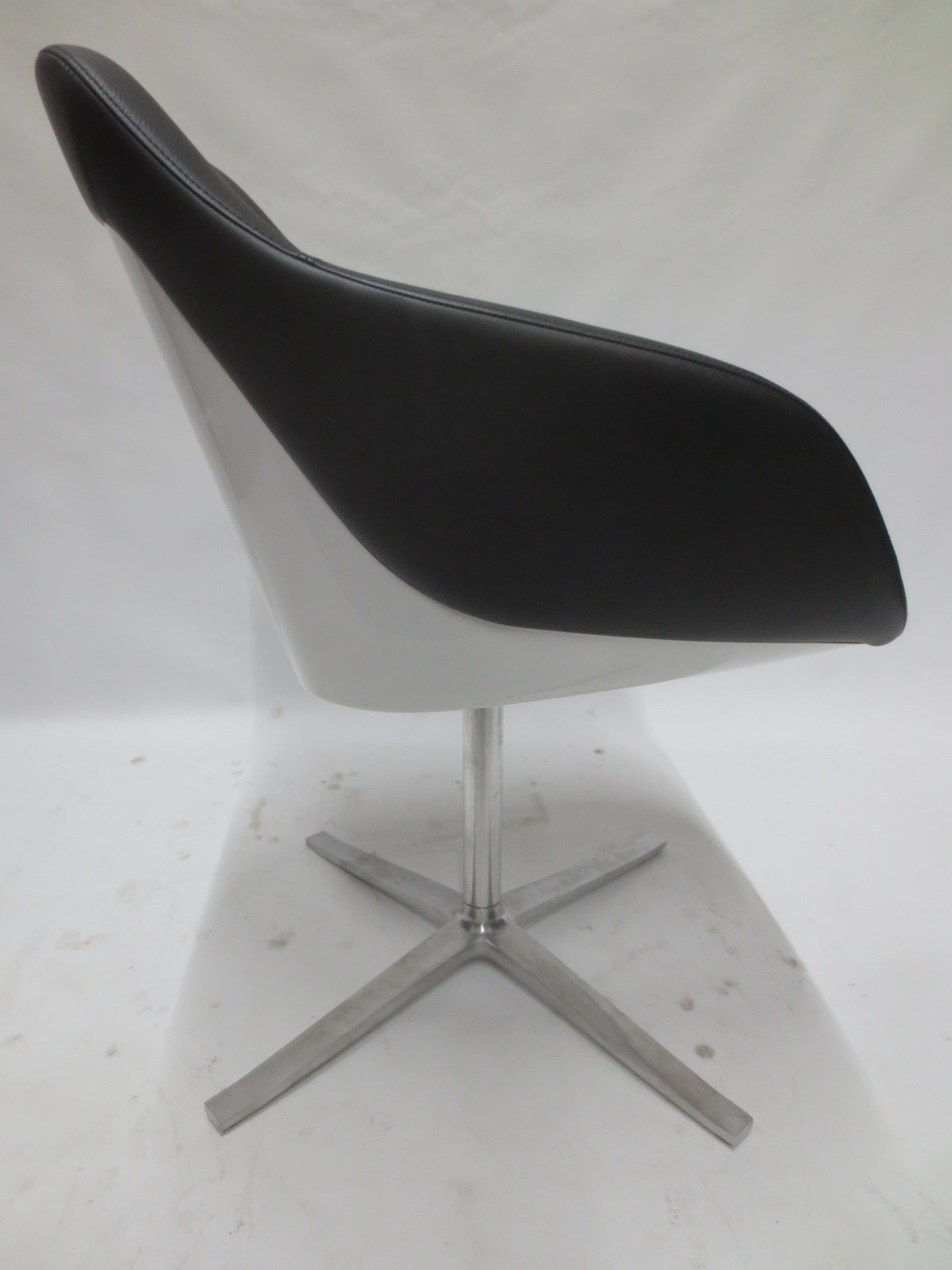 Walter Knoll Turtle Chair - Single (New)