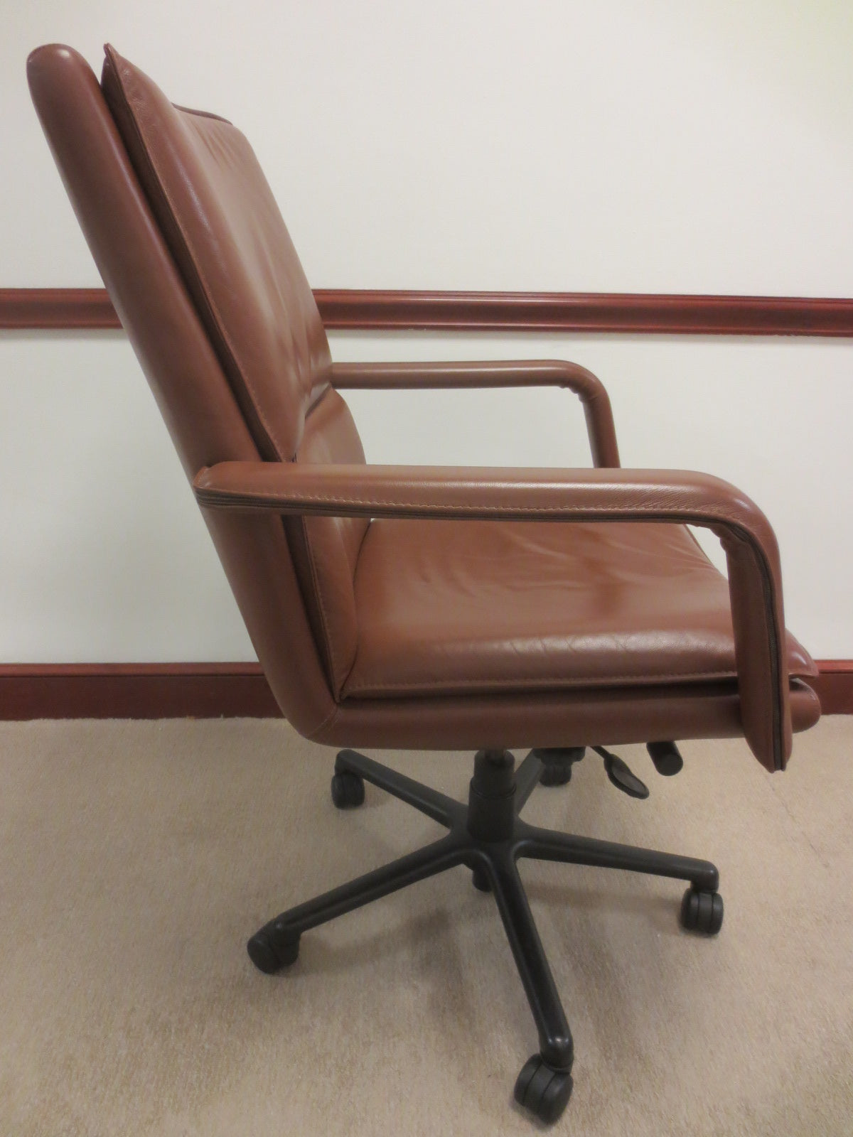 Keilhauer Elite 597 MidBack Executive Office Chair in Caramel Brown Leather