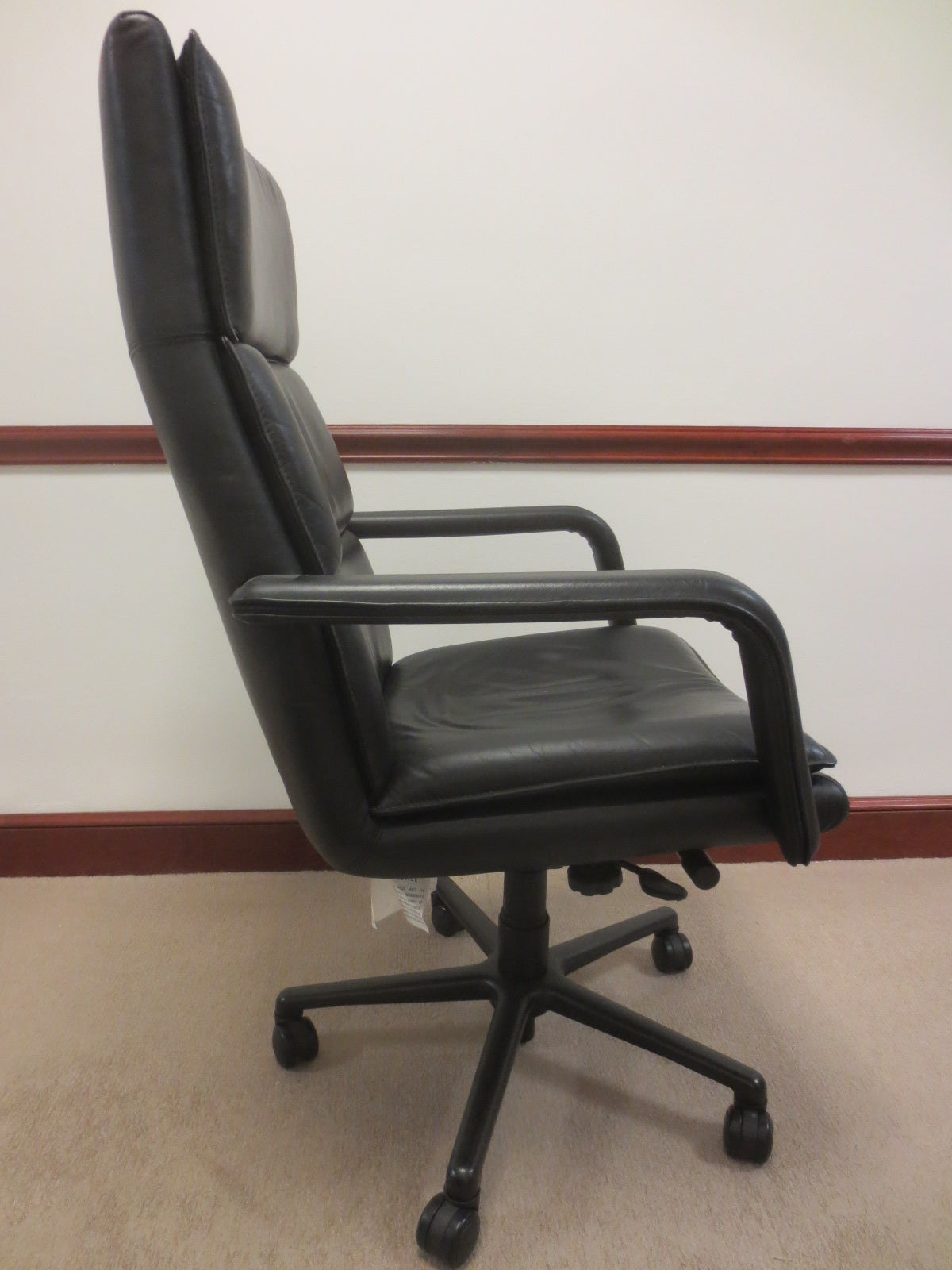 Keilhauer Elite 591 Highback Executive Office Chair in Black Leather