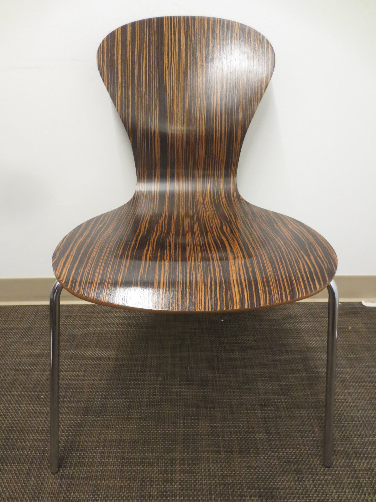 Knoll Sprite Dining / Side Chair in Macasser Ebony