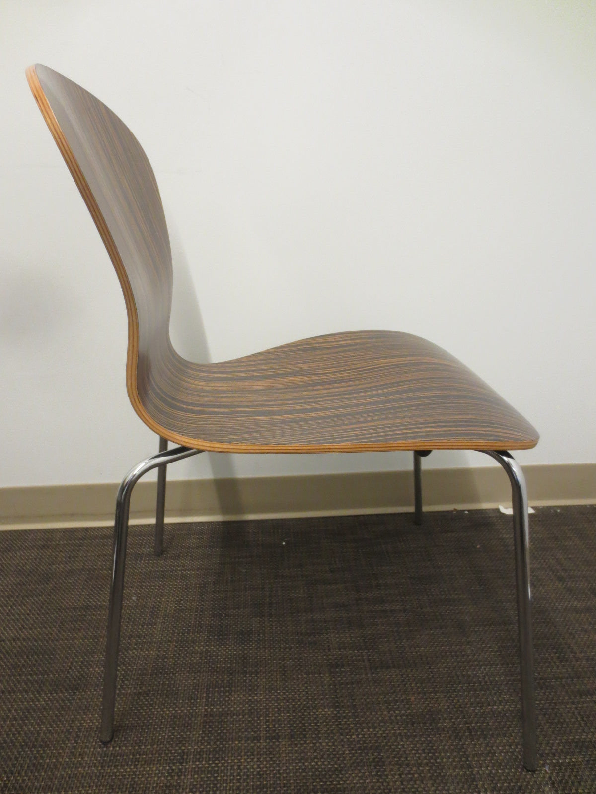 Knoll Sprite Dining / Side Chair in Macasser Ebony