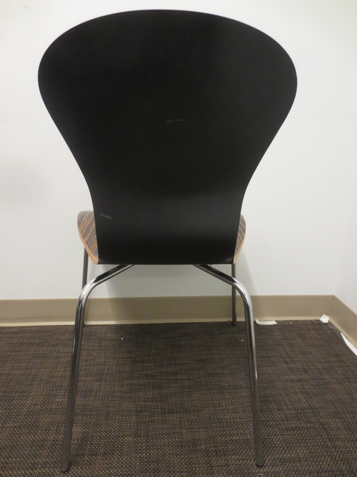 Knoll Sprite Dining / Side Chair in Macasser Ebony