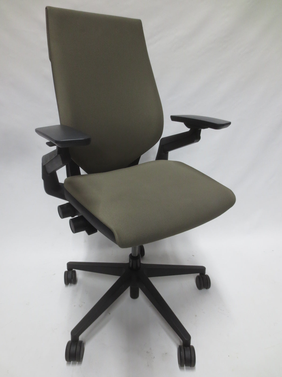 Steelcase Gesture Chair in Taupe Fabric