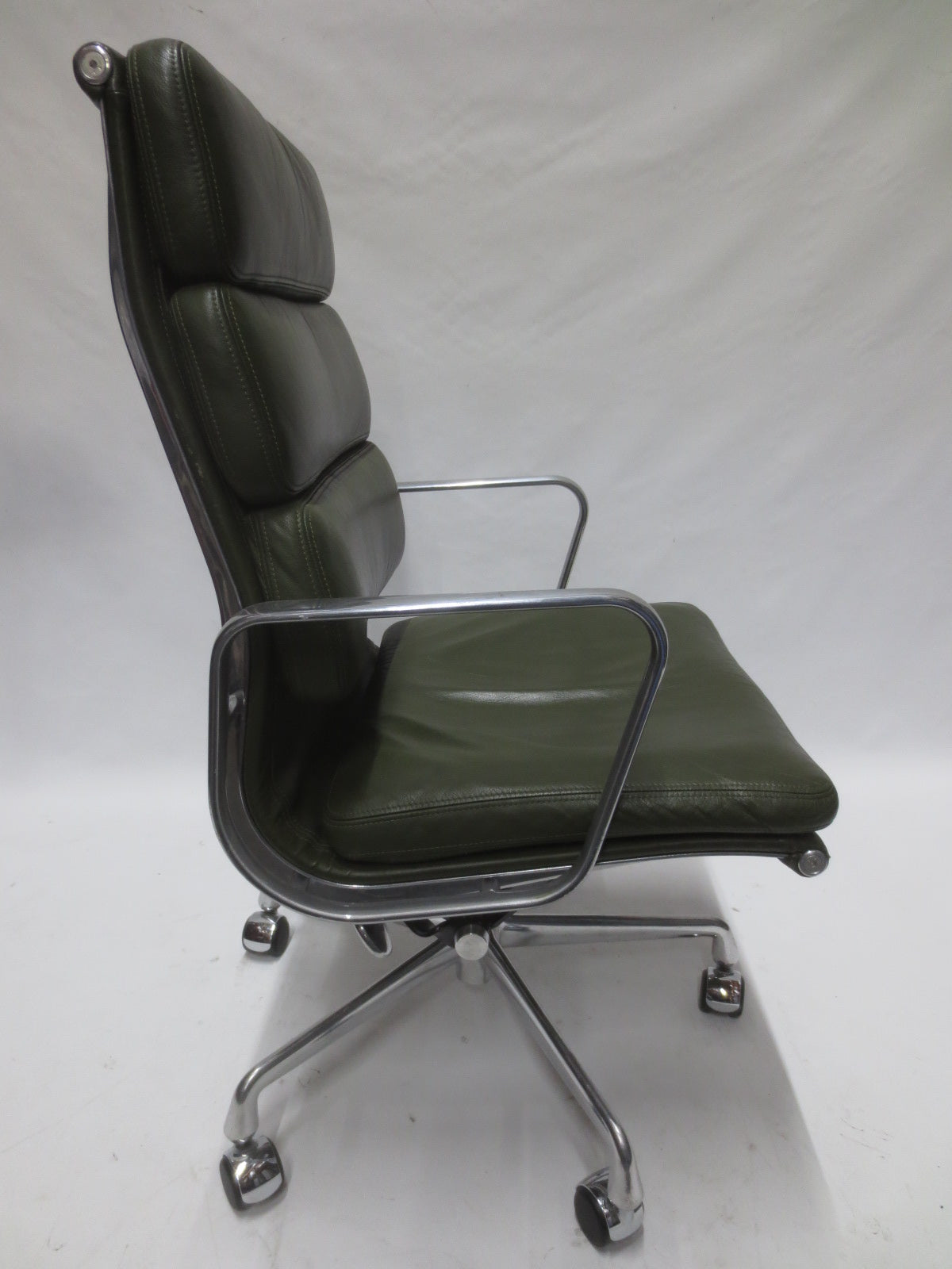 Herman Miller Eames Executive Soft Pad Chair in Dark Green Leather