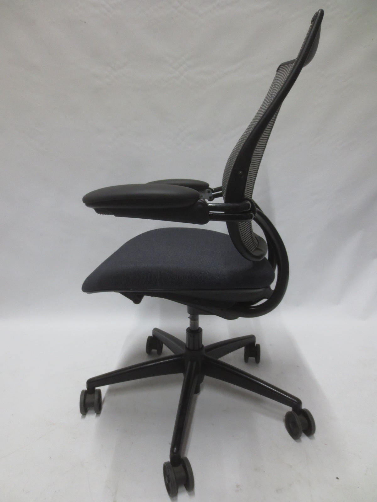 Humanscale Liberty Task Chair in Grey