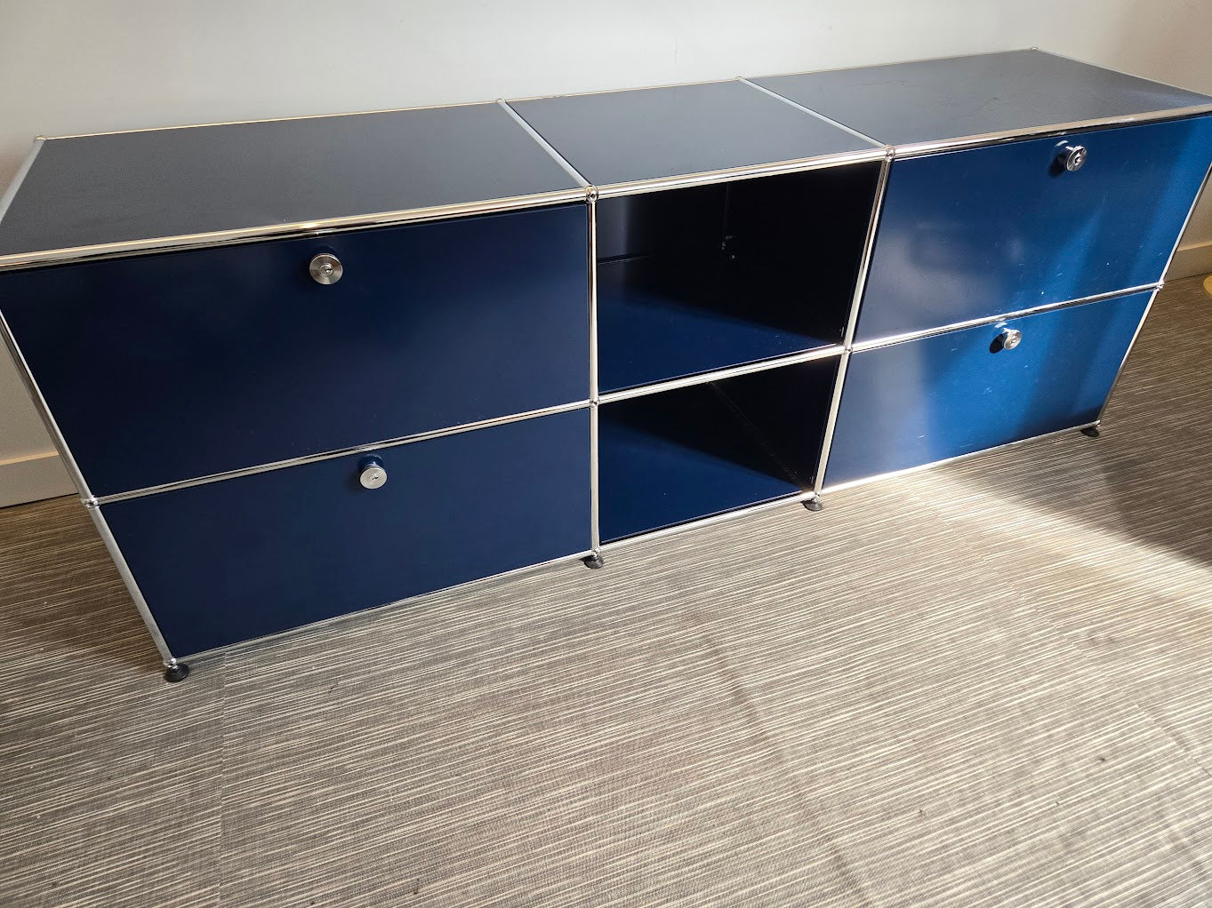 USM Haller Cabinet / Console 3x2 with 4 Drawers and 2 Shelves in Steel Blue