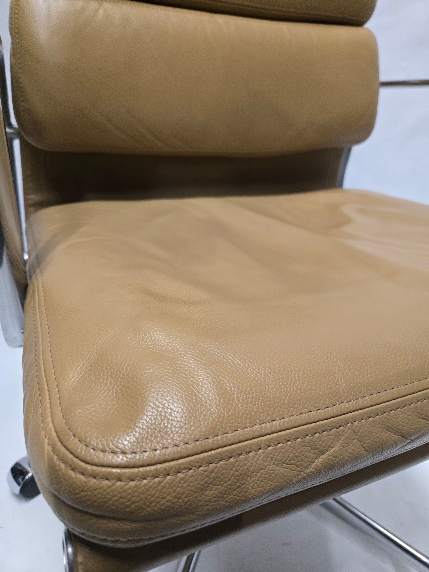 Herman Miller Eames Executive Soft Pad Chair in Toffee Brown Leather