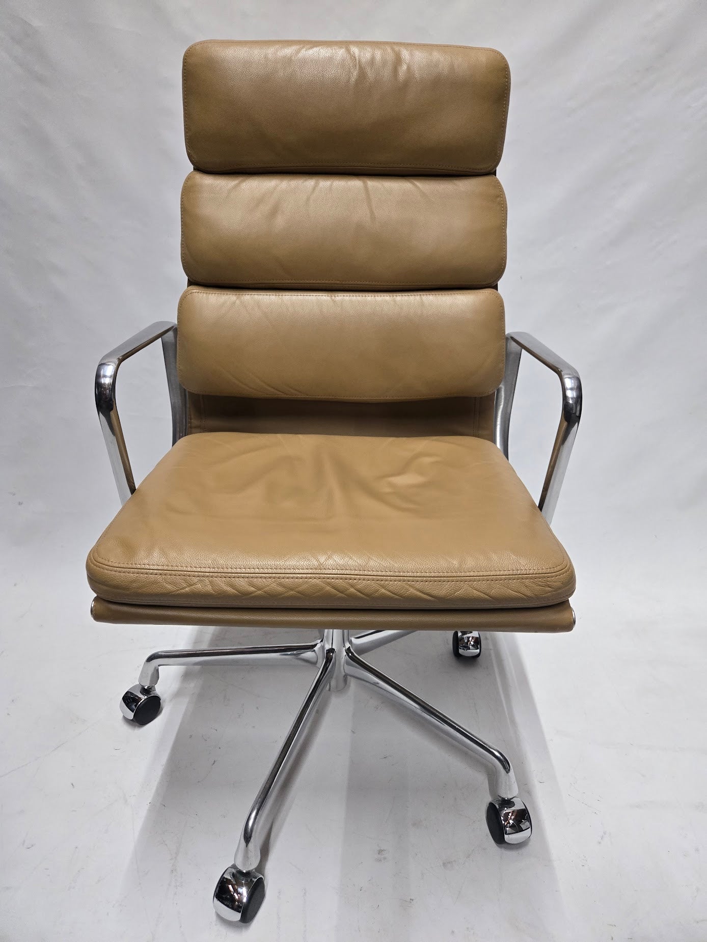 Herman Miller Eames Executive Soft Pad Chair in Toffee Brown Leather