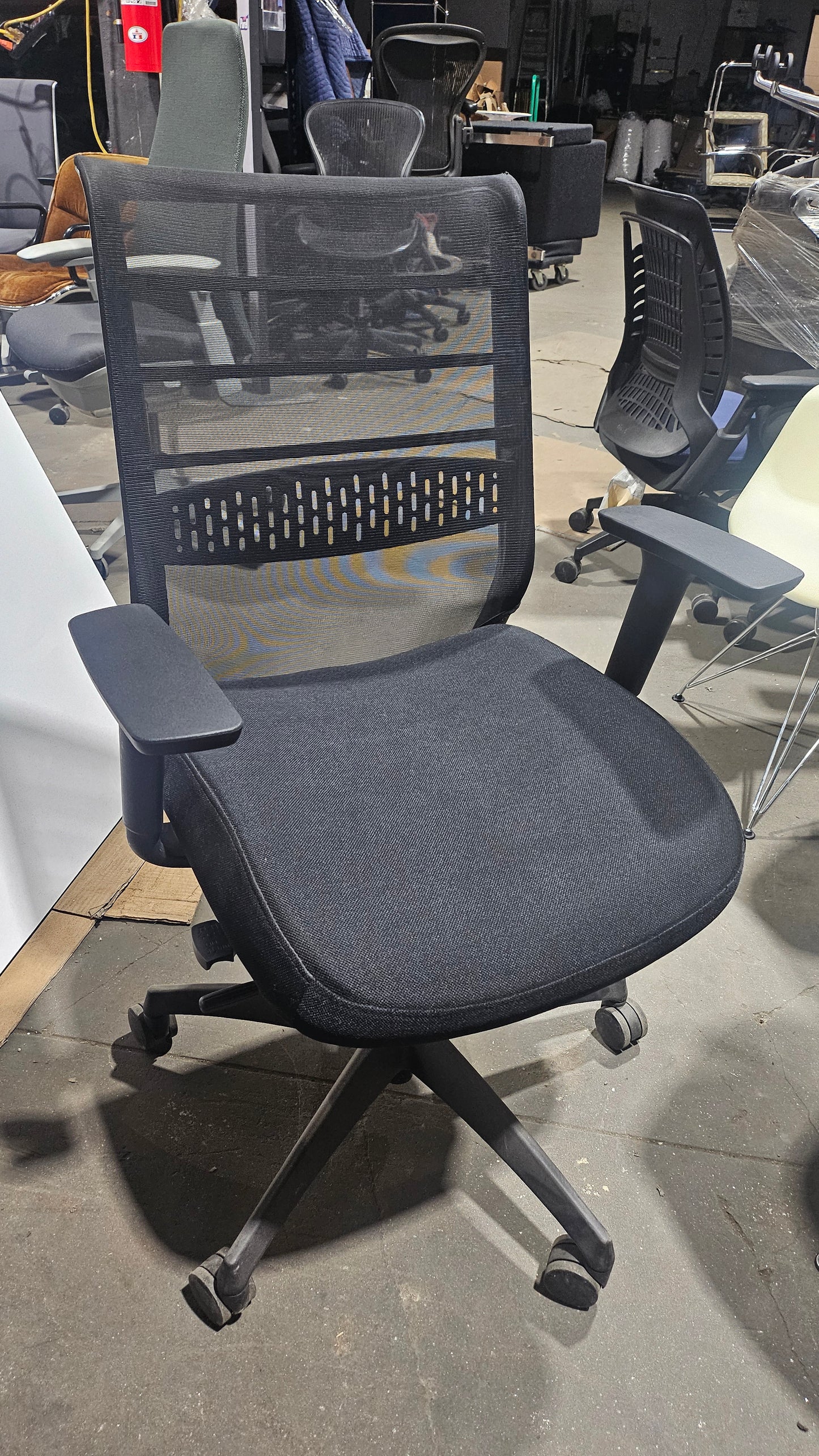 Compel Task Chair