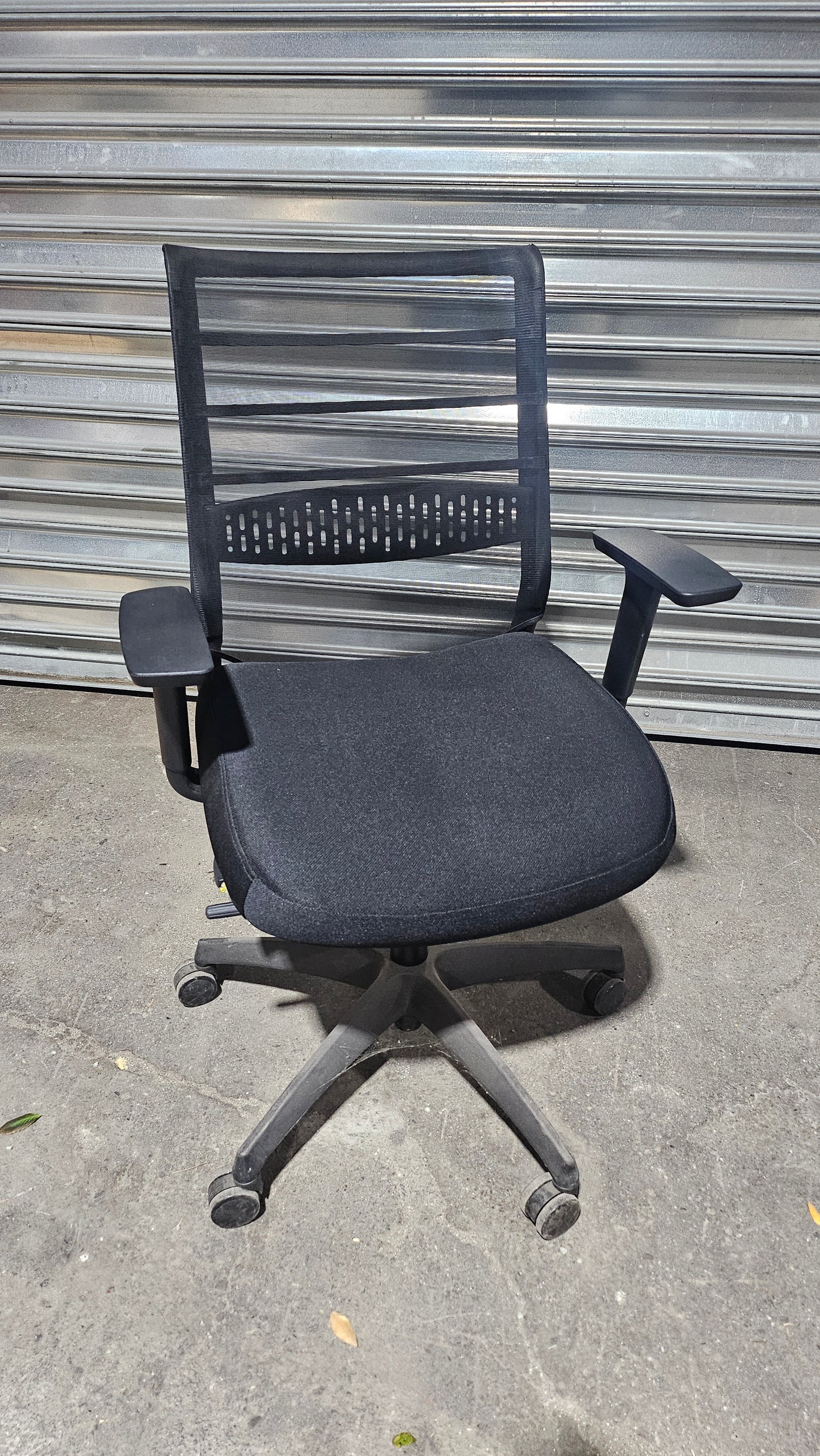 Compel Task Chair