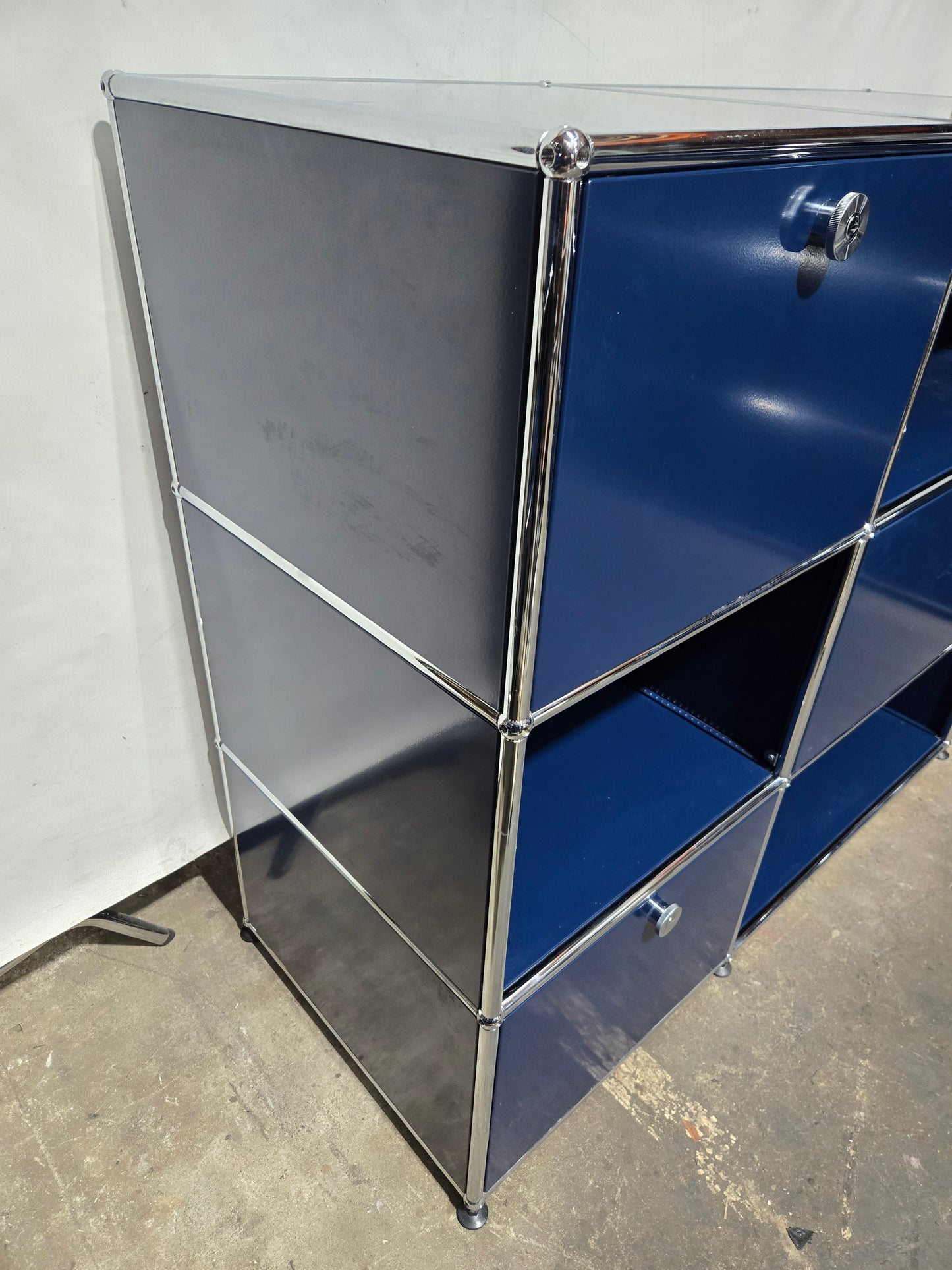 USM Haller Cabinet / Dresser 2x3 with 1 Door, 2 Drawers and 3 Shelves in Steel Blue