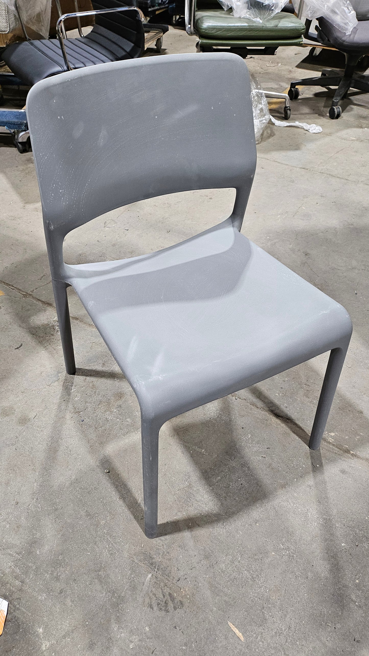 Knoll Spark Stacking Side Chair in Grey (Noticeable Wear)