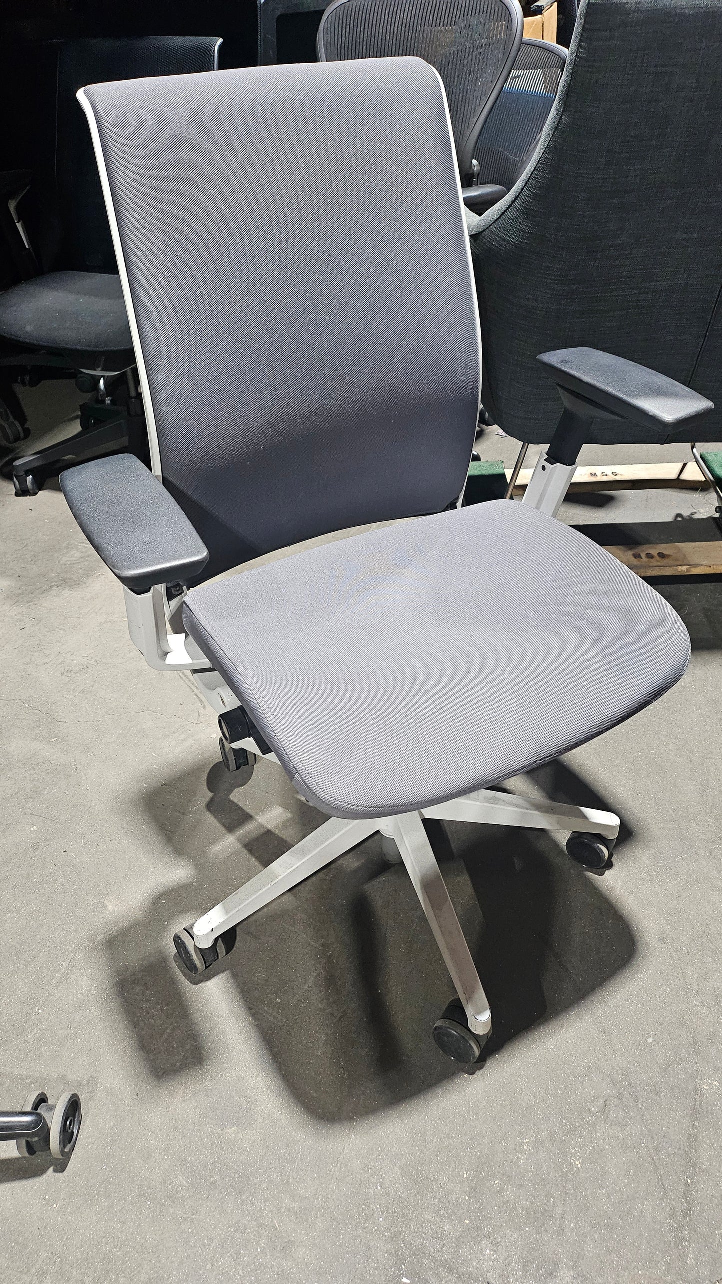 Steelcase Think V1 Chair in Grey Fabric