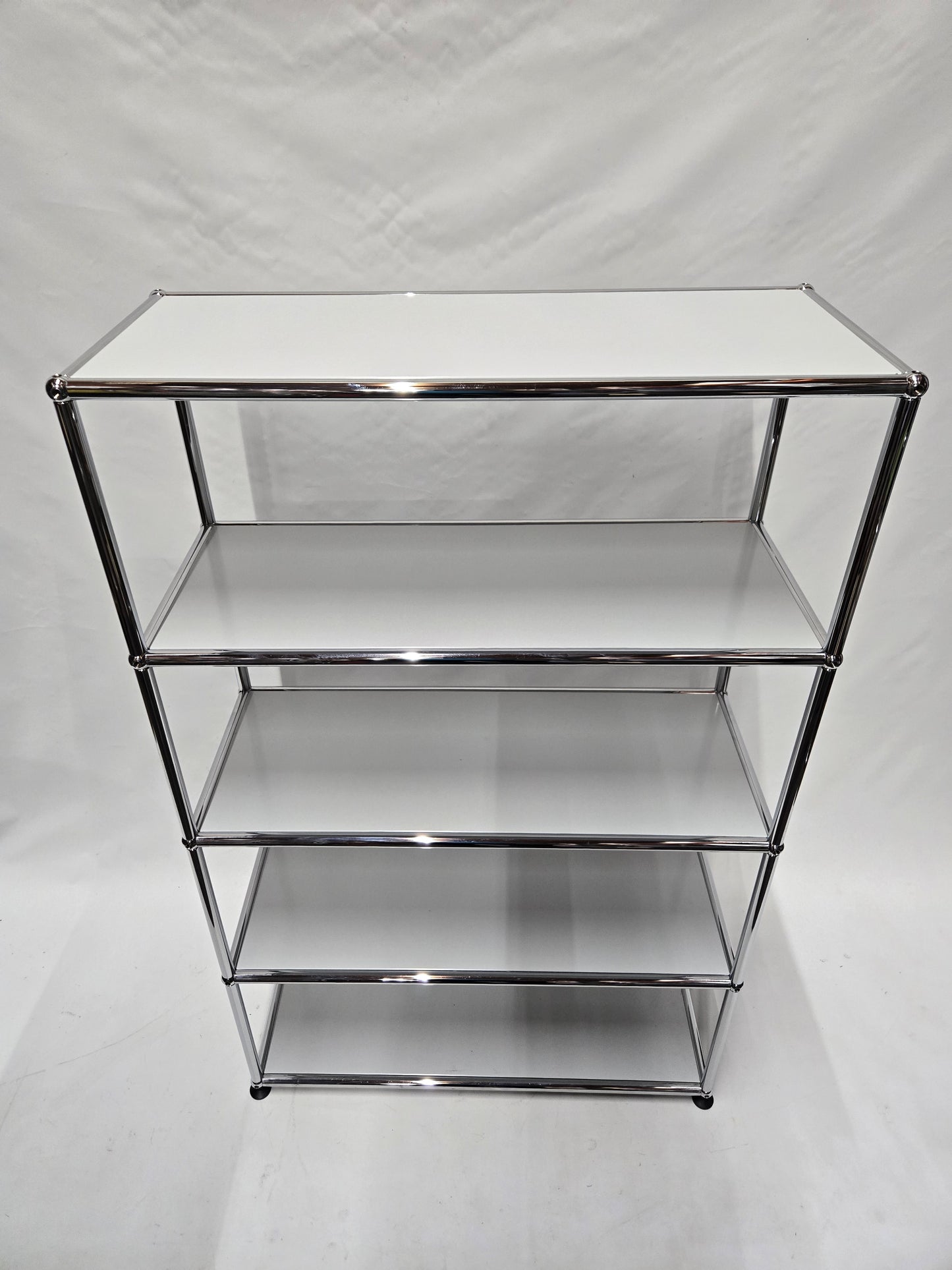 USM Haller 1x4 4-Shelf Bookcase in Light Grey