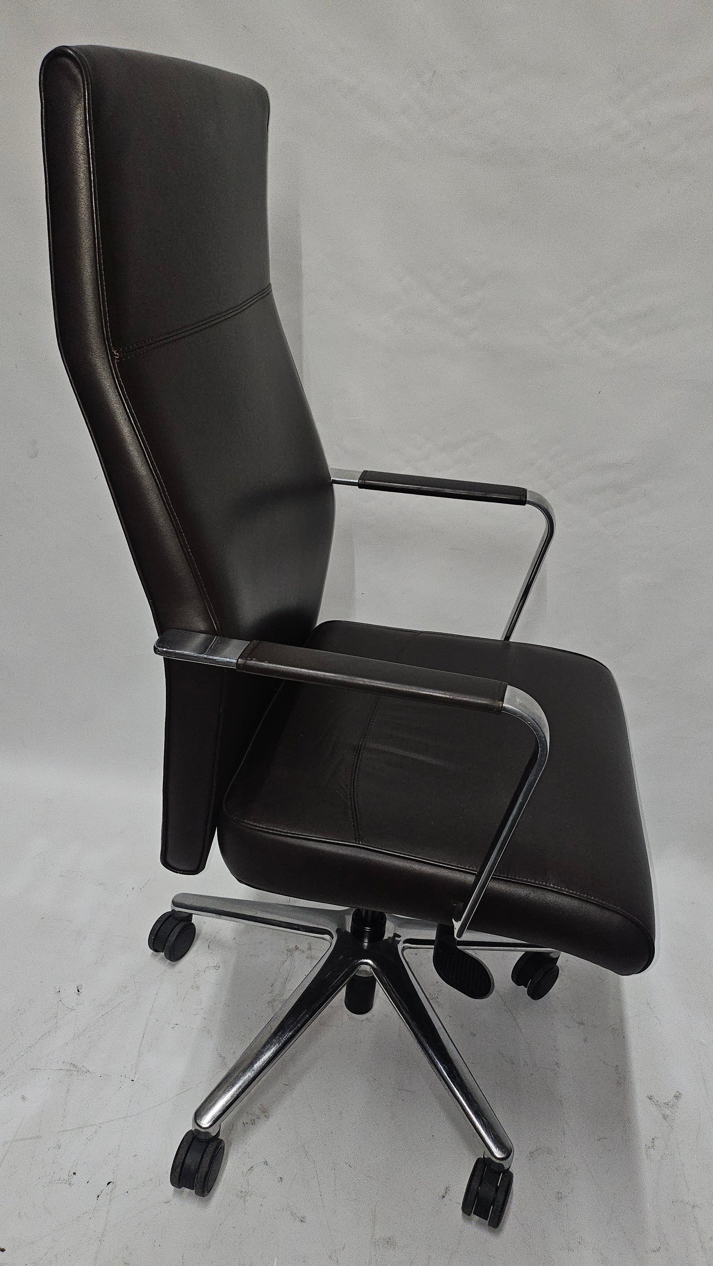 Keilhauer Vanilla Conference Chair in Brown