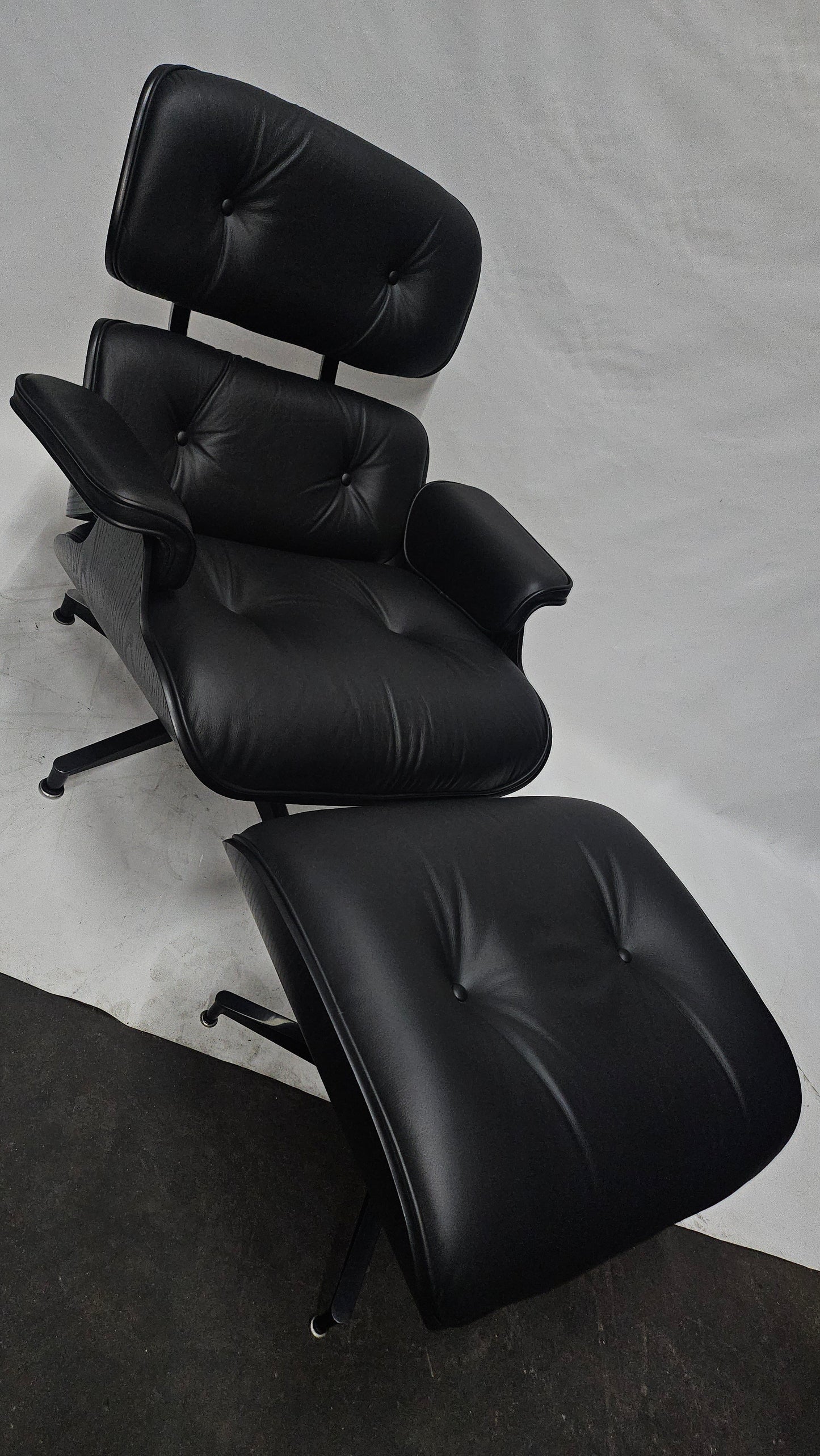 Herman Miller Eames Lounge Chair and Ottoman