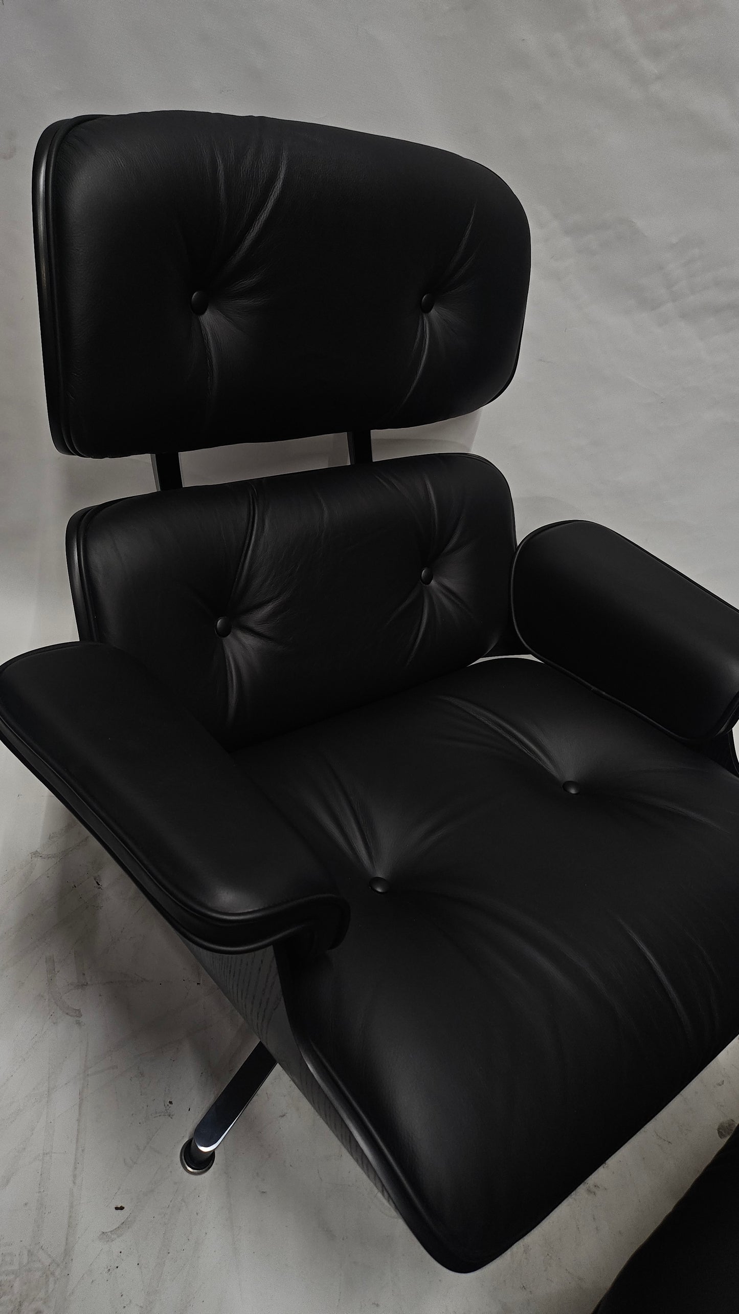 Herman Miller Eames Lounge Chair and Ottoman
