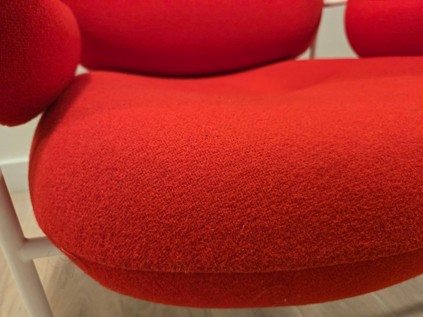 Fogia Bollo Armchair in Red Fabric