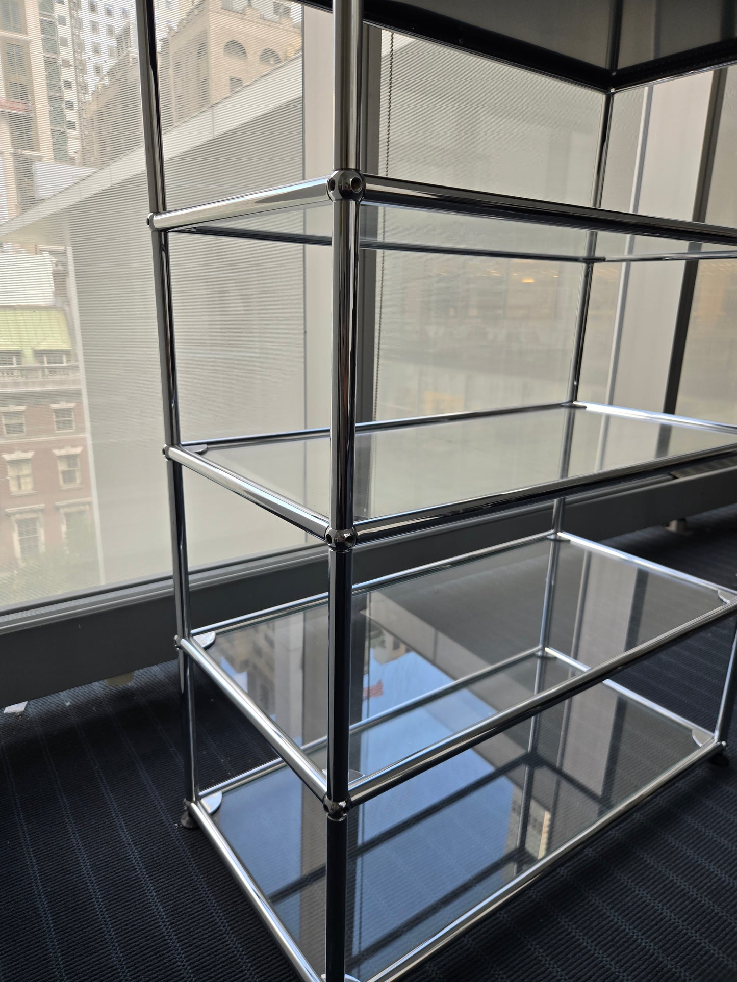 USM Haller 1x4 4-Shelf Bookcase in Glass with Black Top