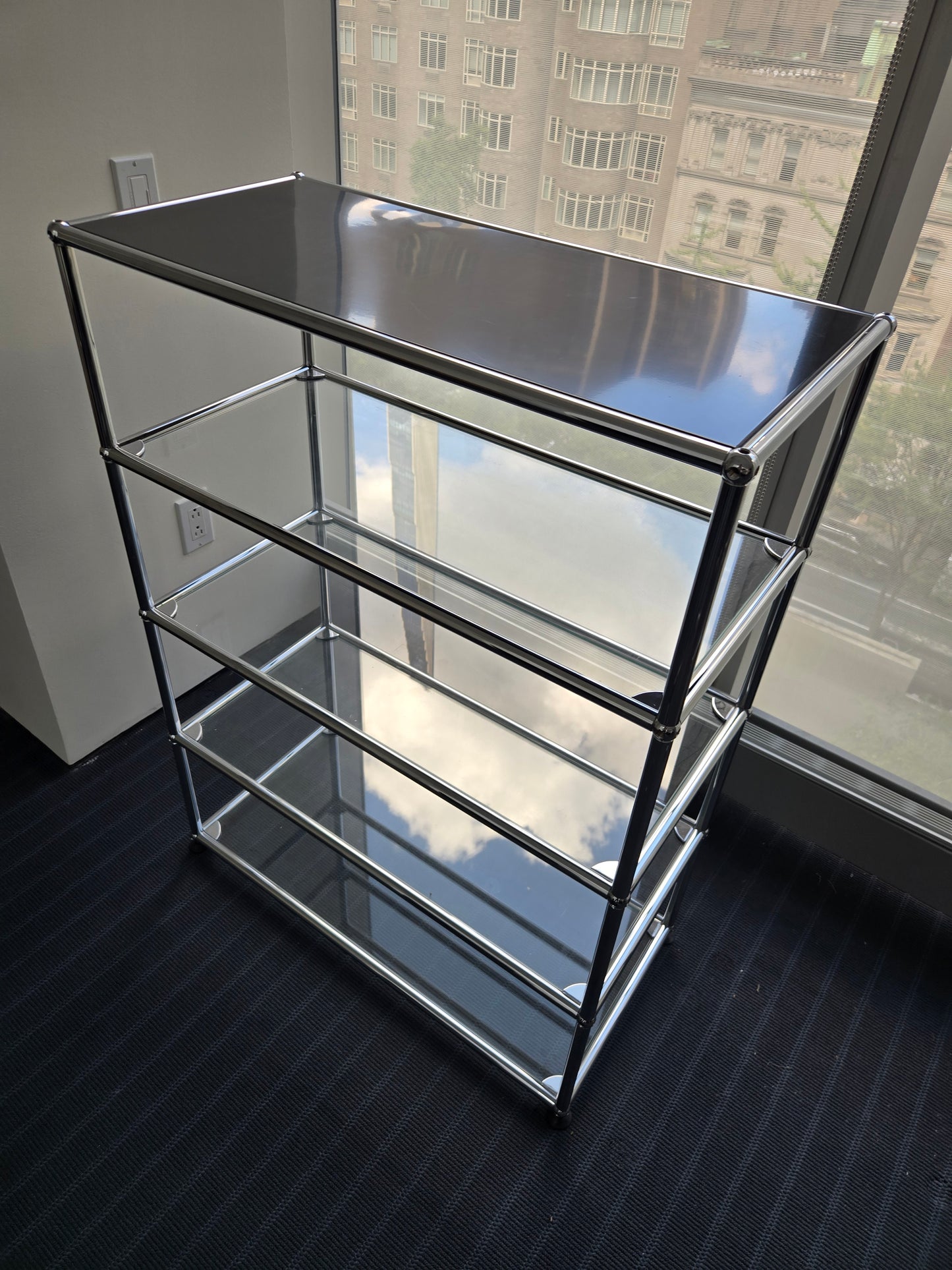 USM Haller 1x4 4-Shelf Bookcase in Glass with Black Top