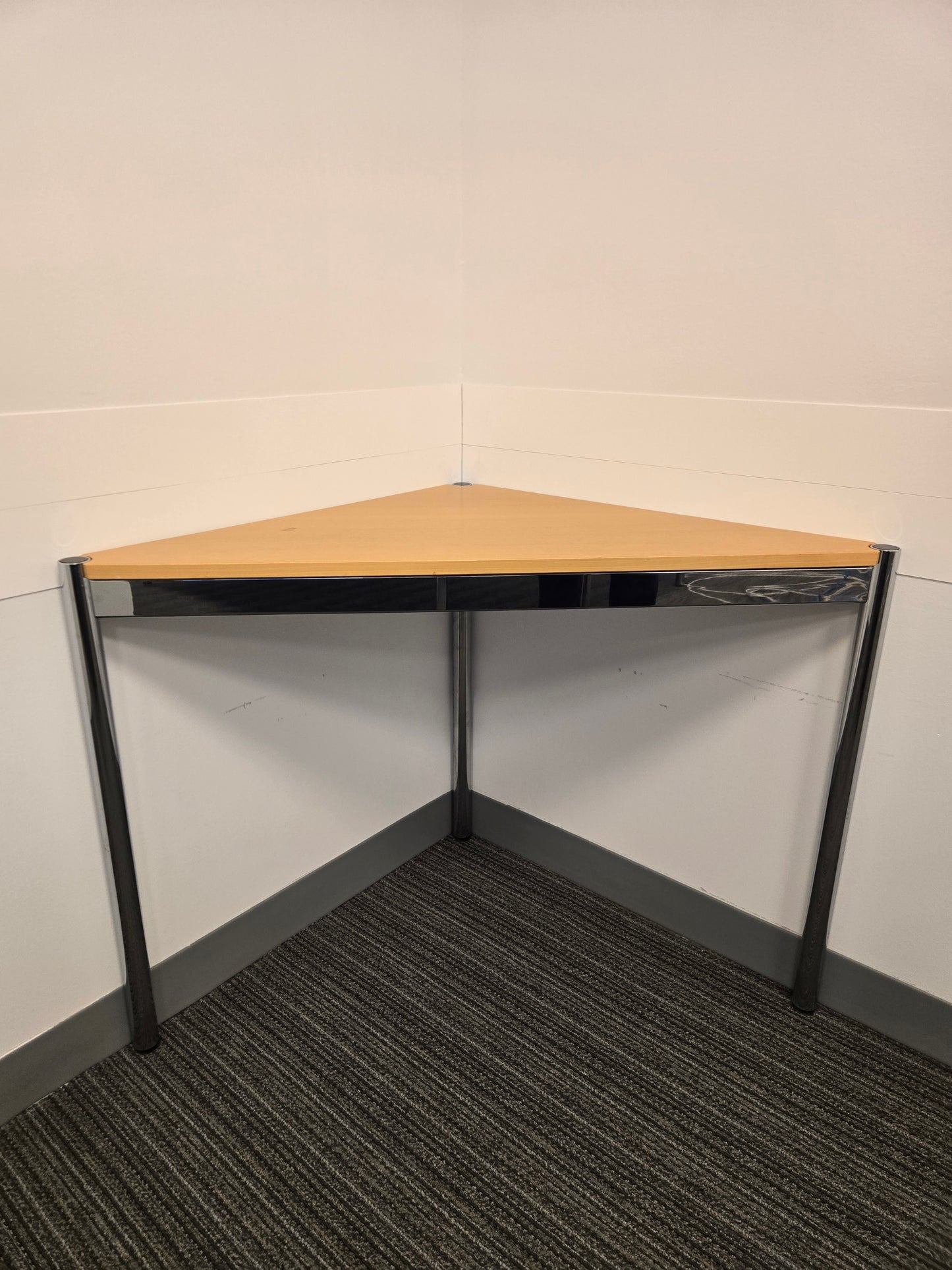 USM Haller Corner Table in Natural Beech Veneer