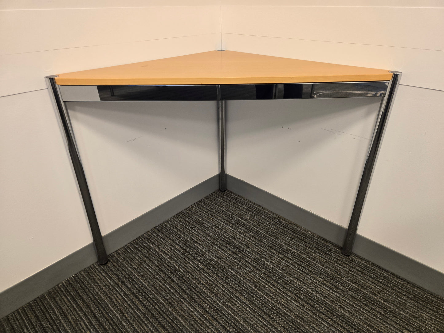 USM Haller Corner Table in Natural Beech Veneer