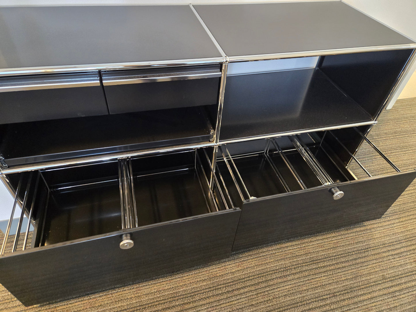 USM Haller 2x2 Cabinet with 2 Drawers, 1 Shelf, 2 Left Compact Drawers and 1 Pull-Out Shelf in Black